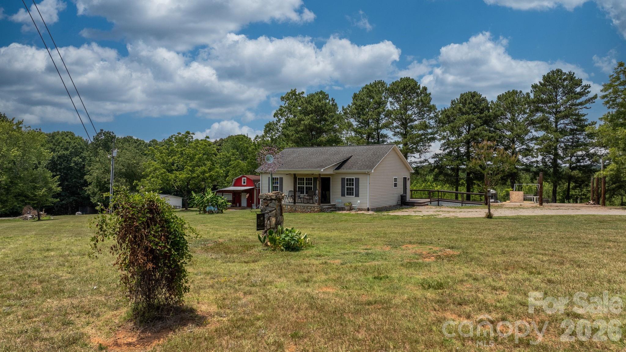 main property photo 4