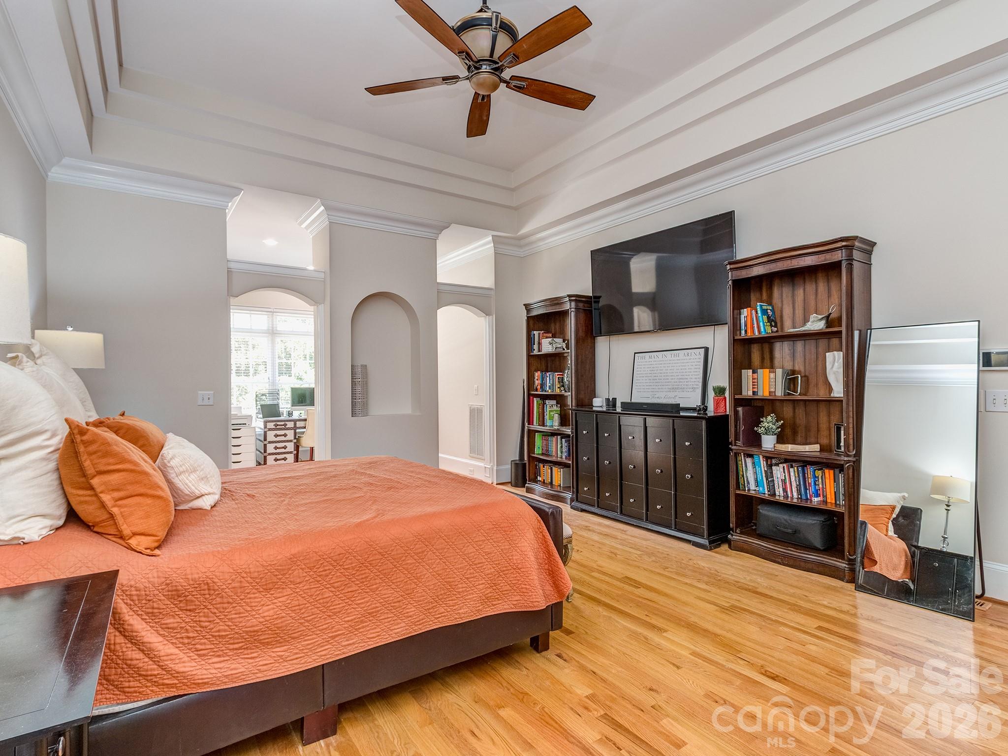 main property photo 15