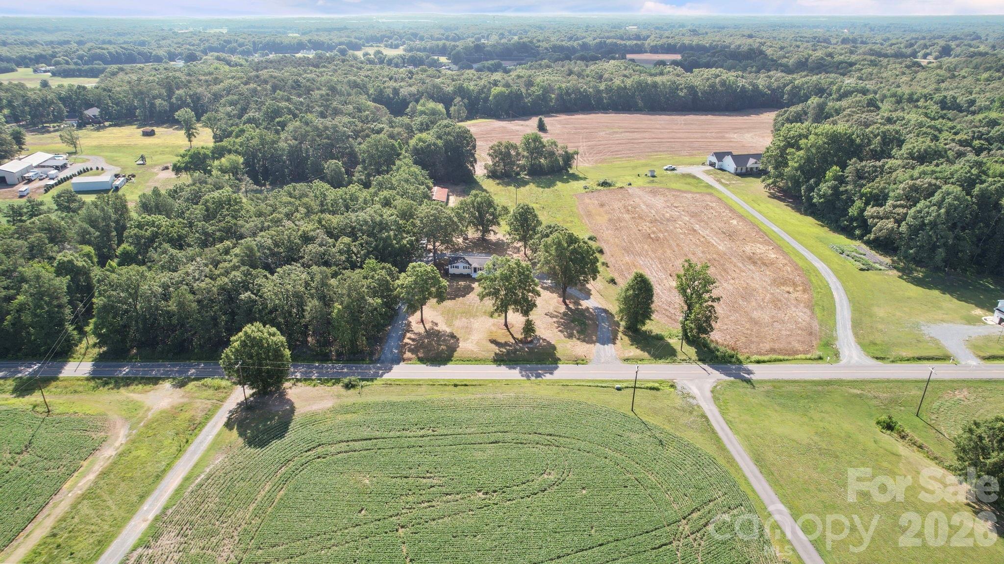 main property photo 31