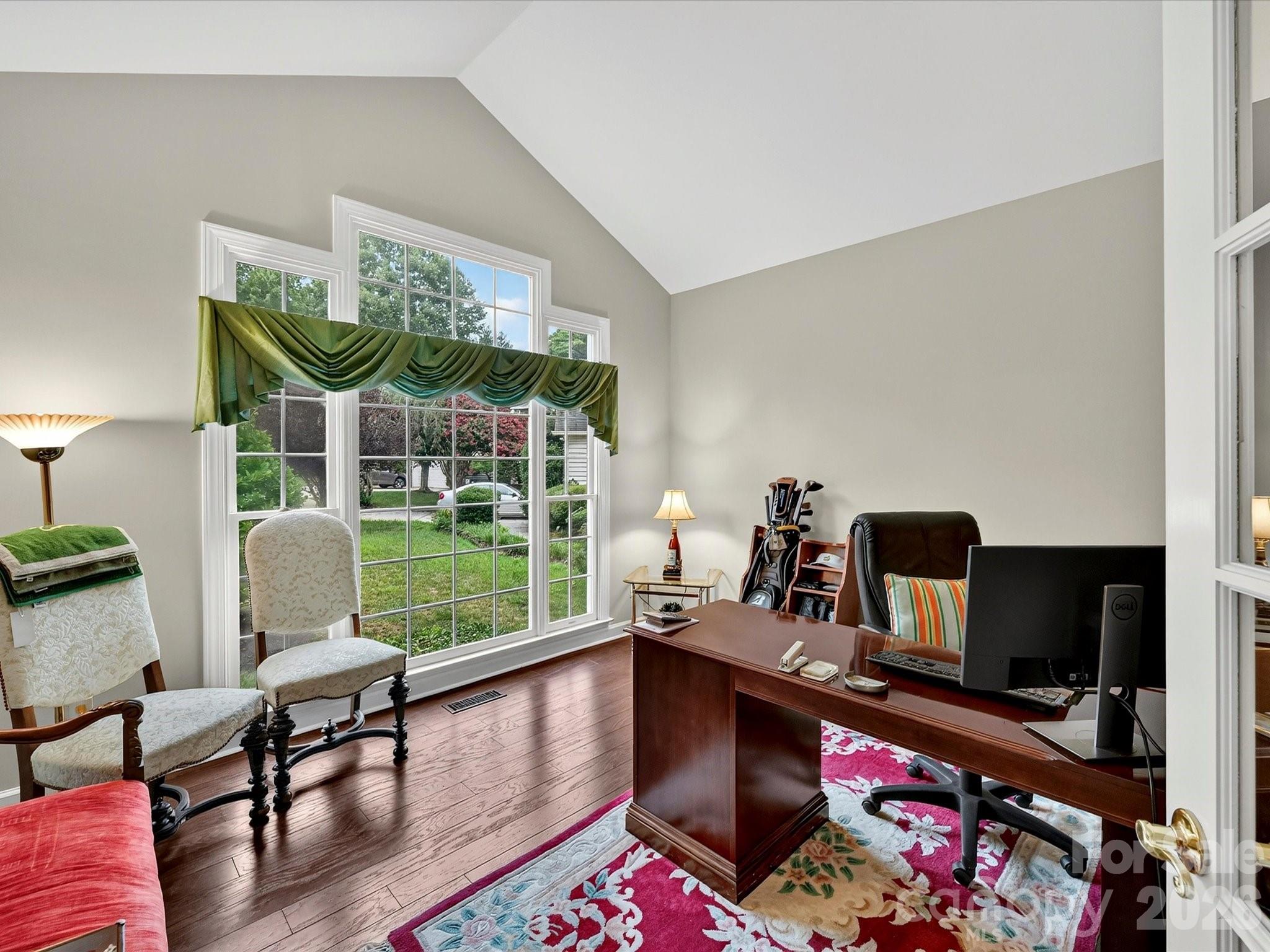 main property photo 6