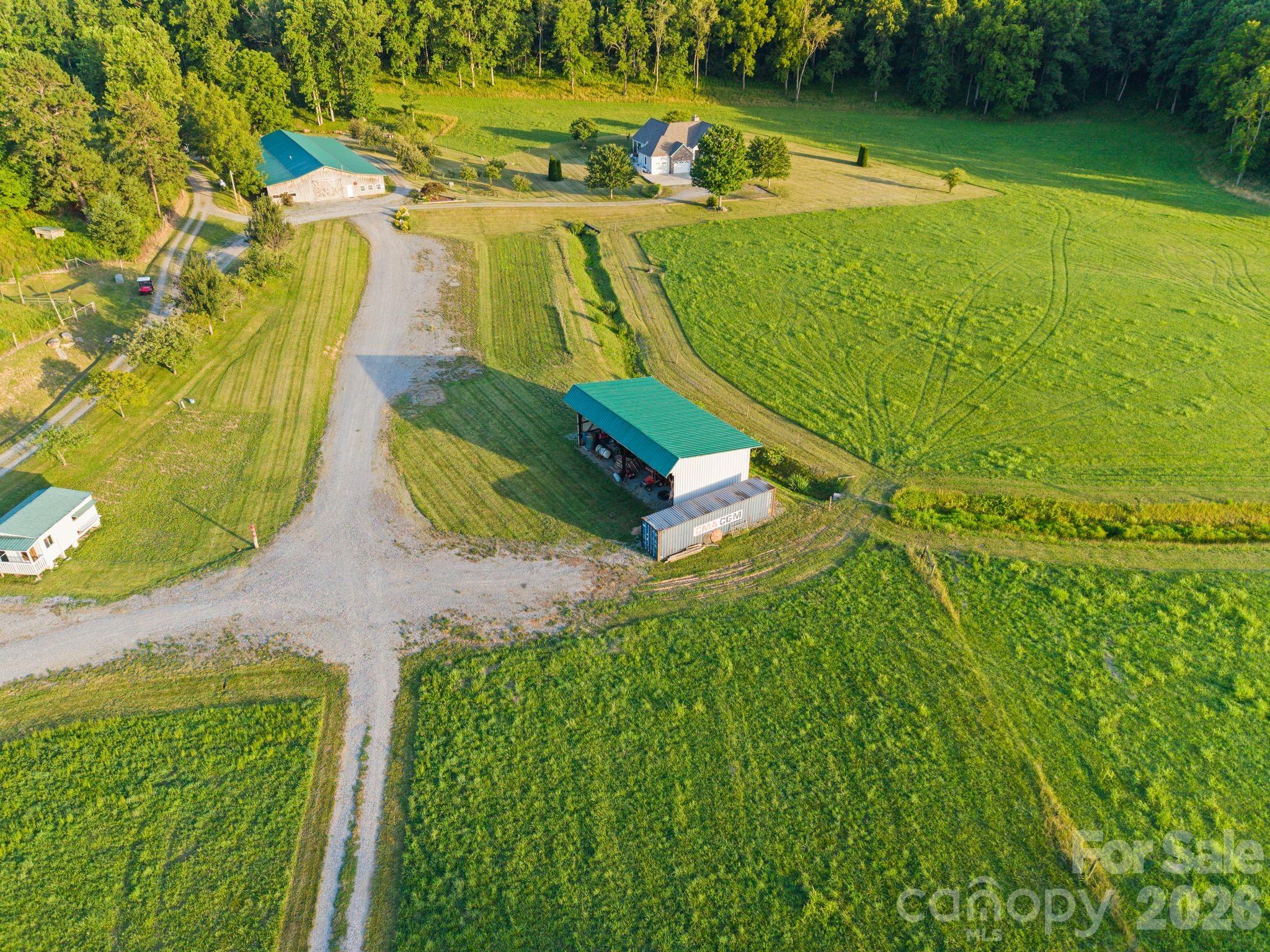 main property photo 16