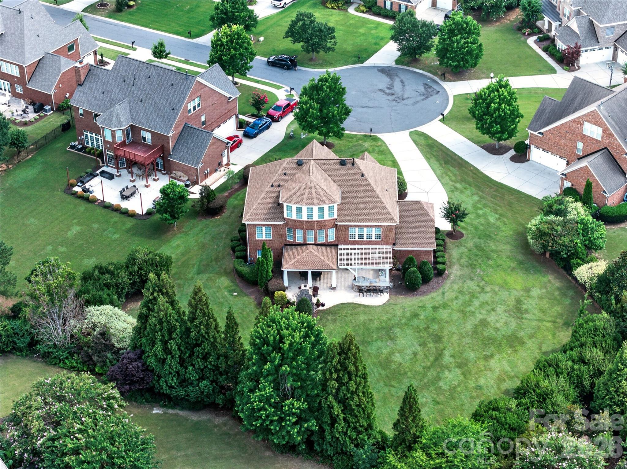 main property photo 4
