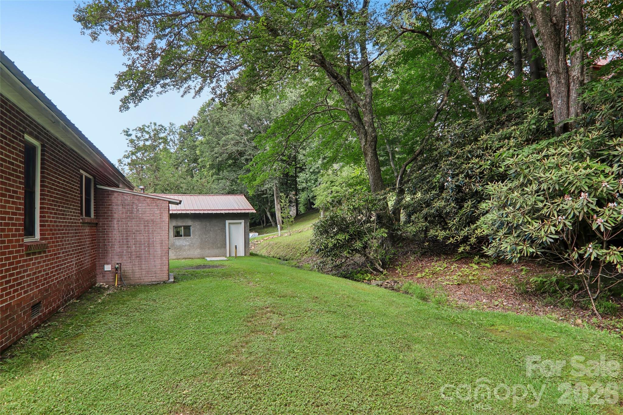 main property photo 32