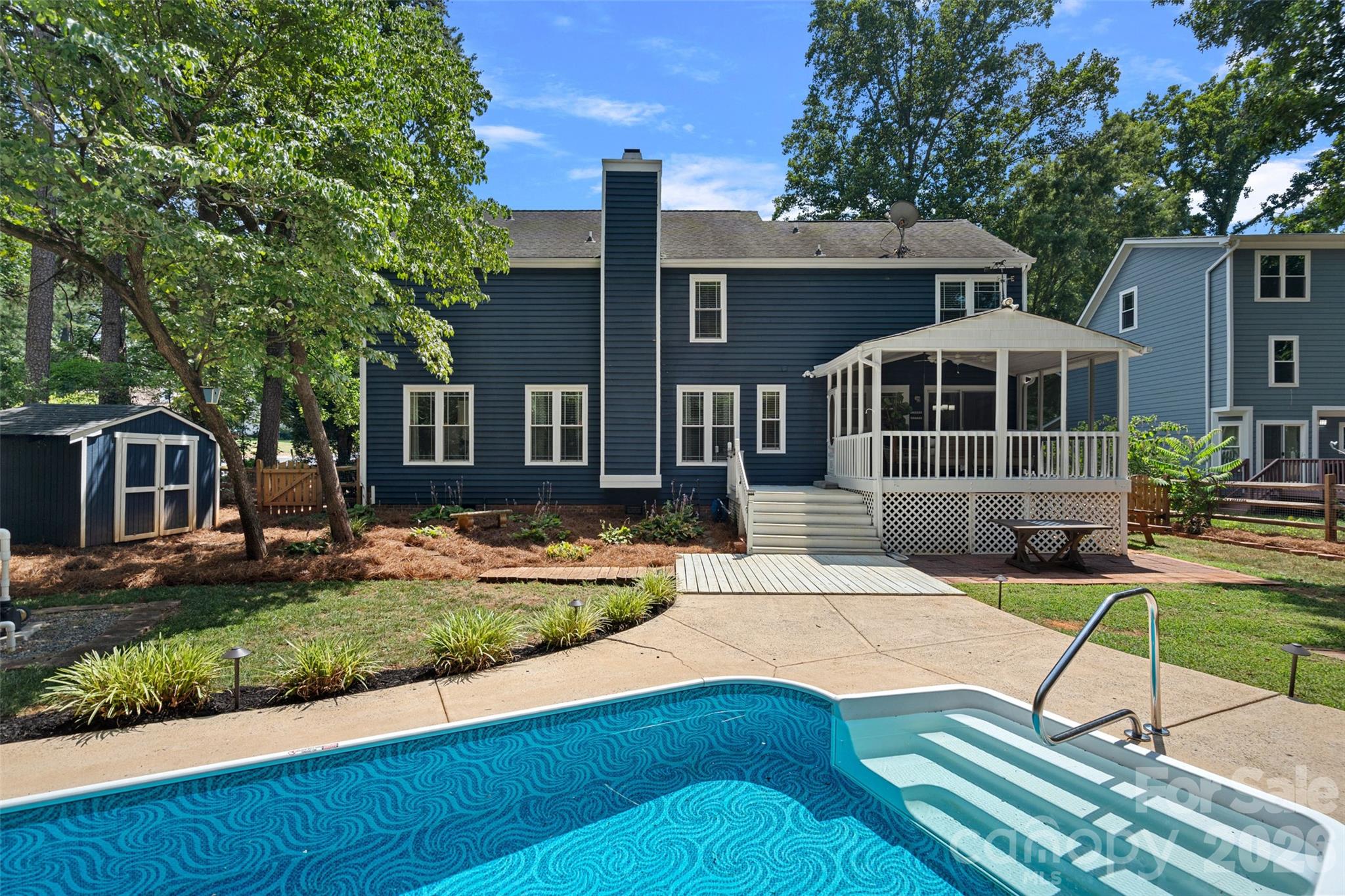 main property photo 25