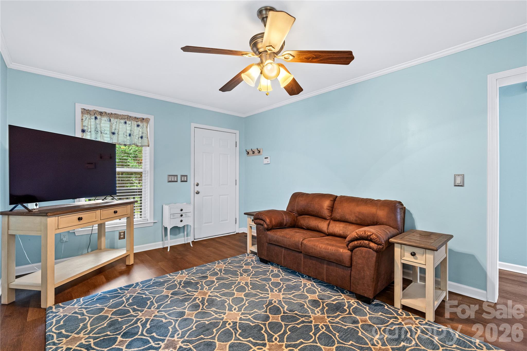 main property photo 4