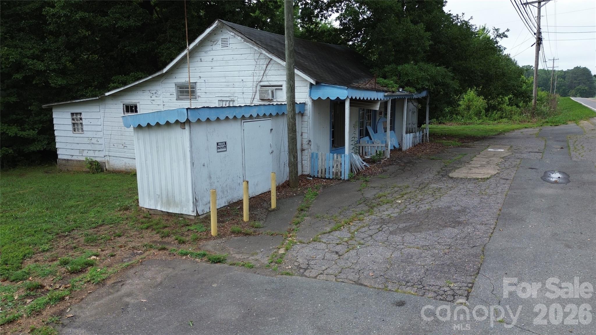 main property photo 19