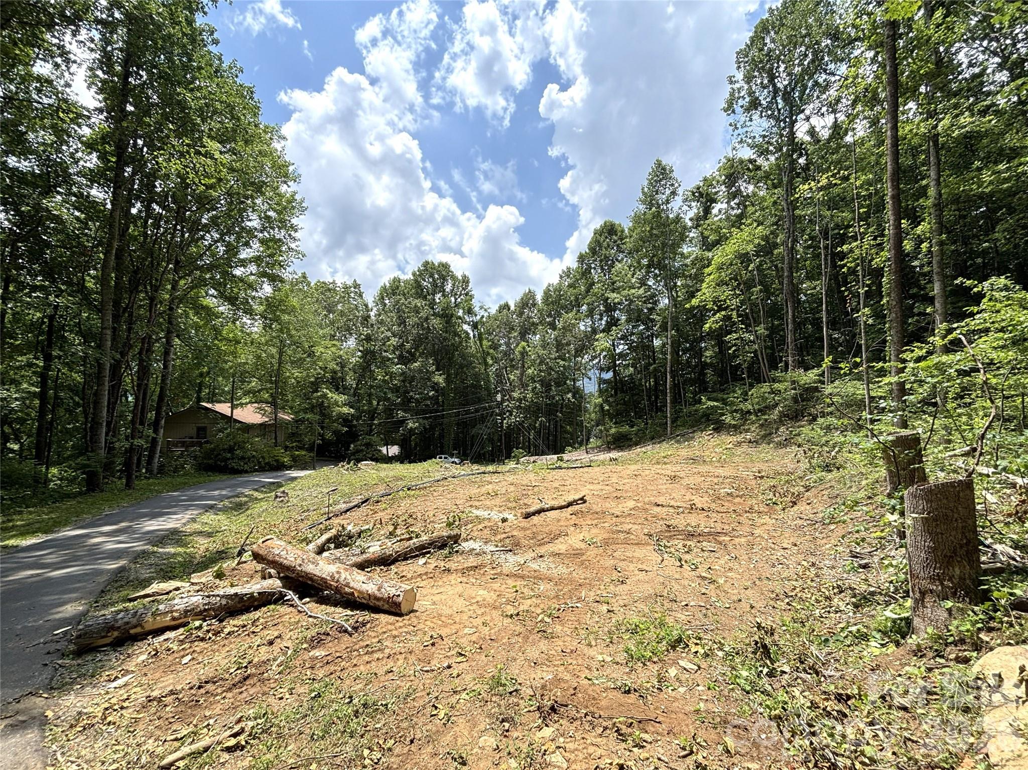 main property photo 8