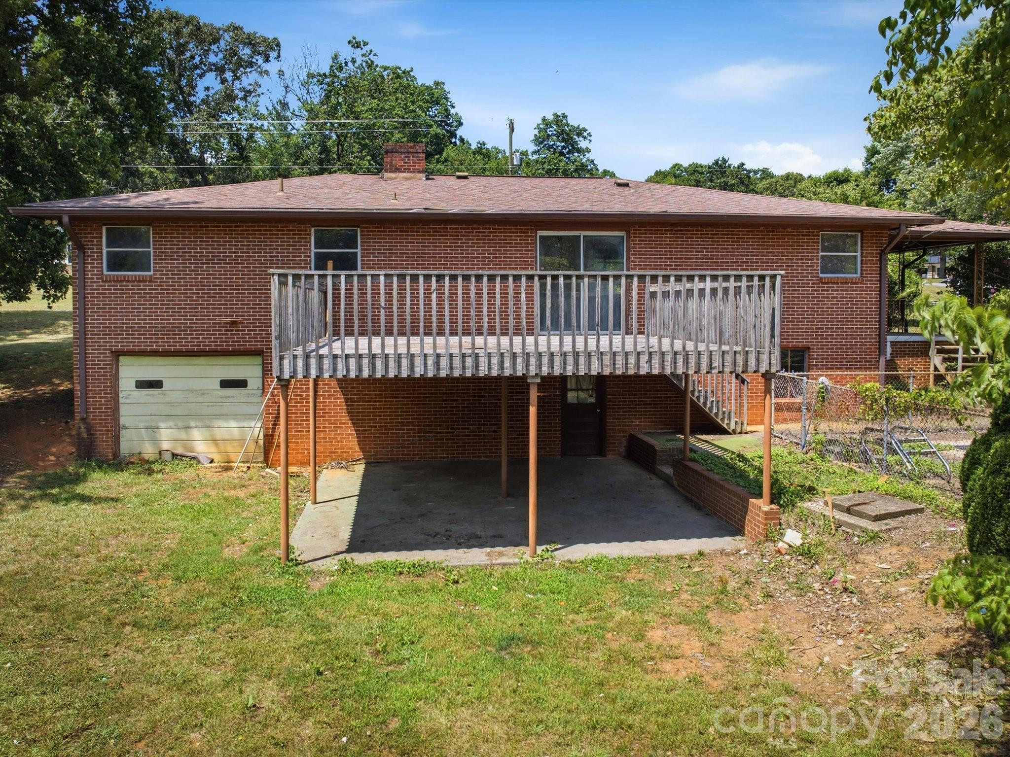main property photo 5