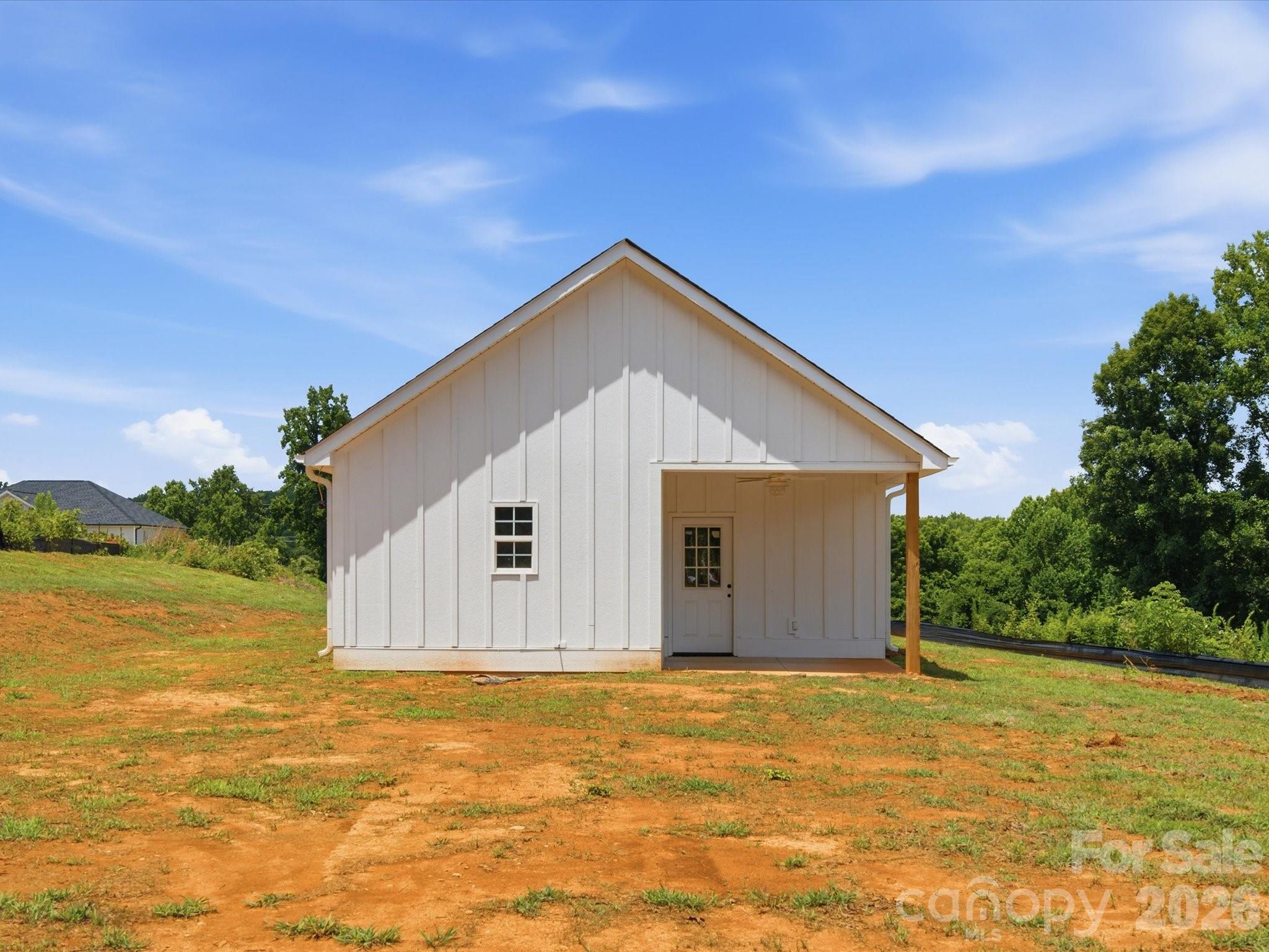 main property photo 32
