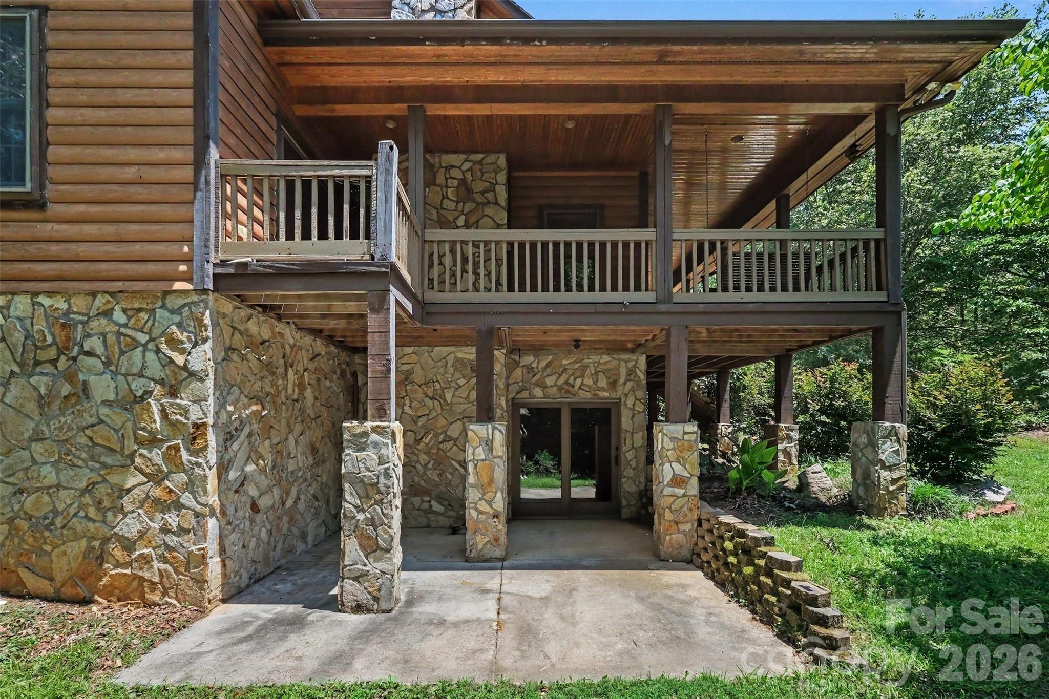 main property photo 32