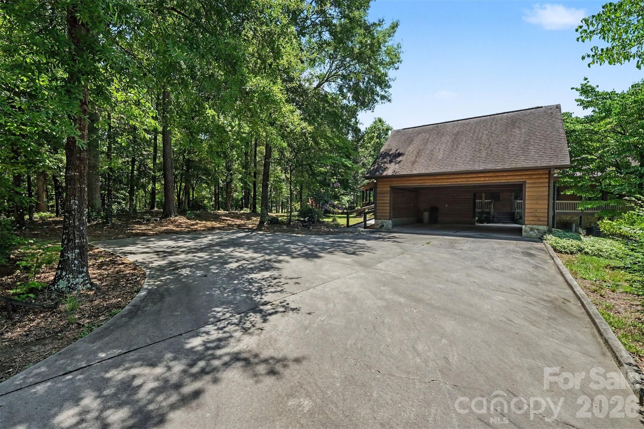 main property photo 35