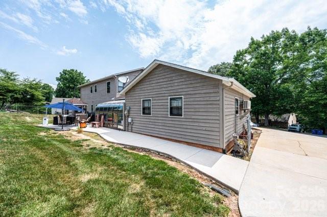 main property photo 6