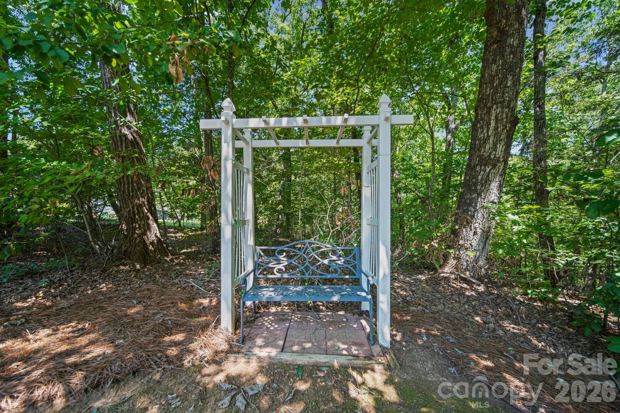 main property photo 40