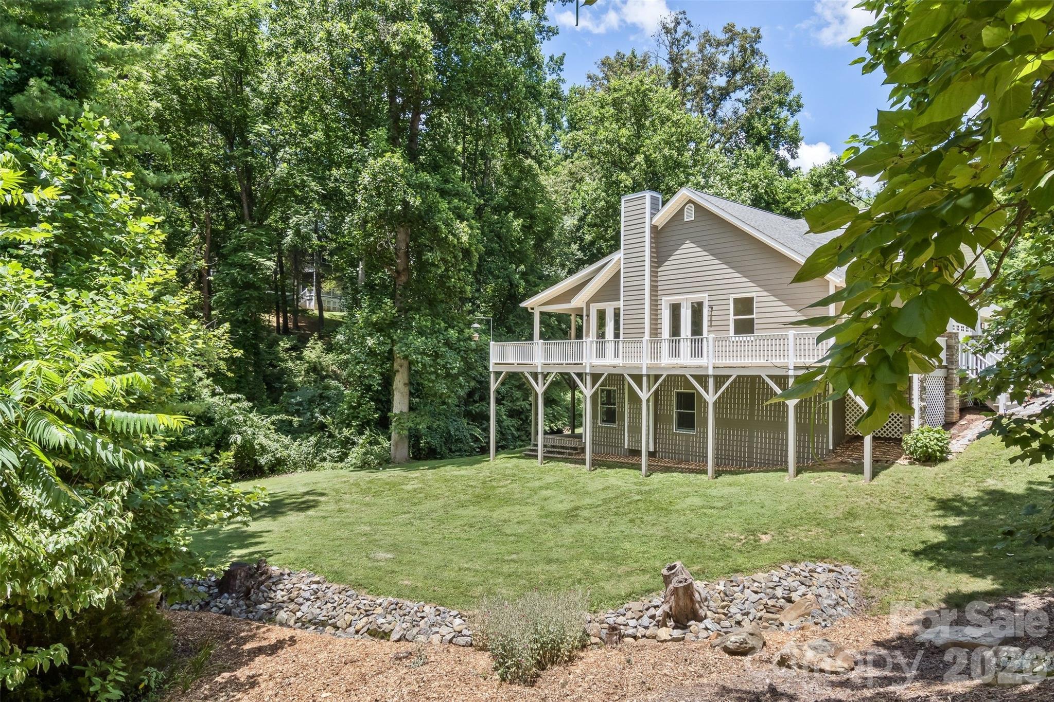 main property photo 12