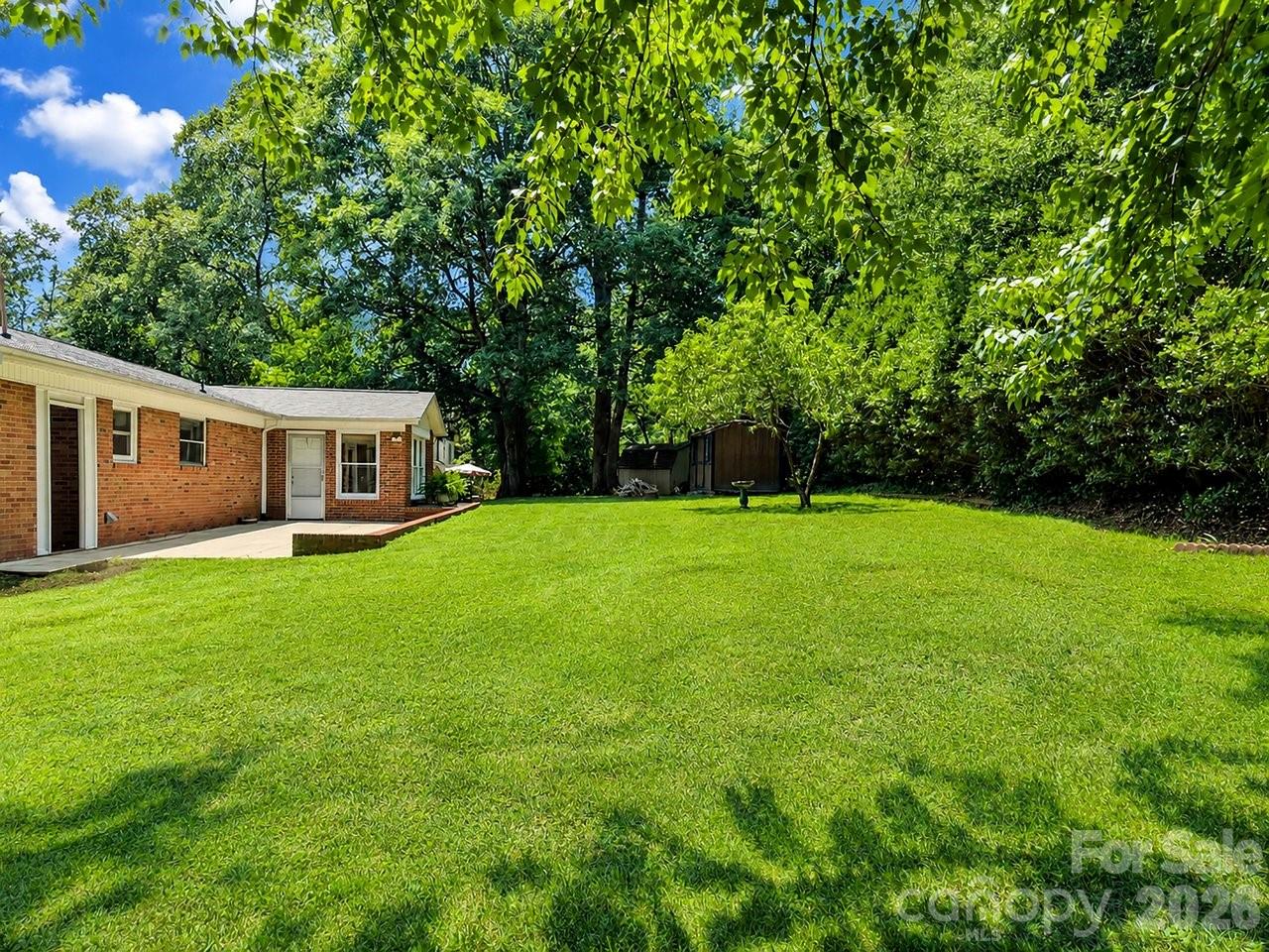 main property photo 16