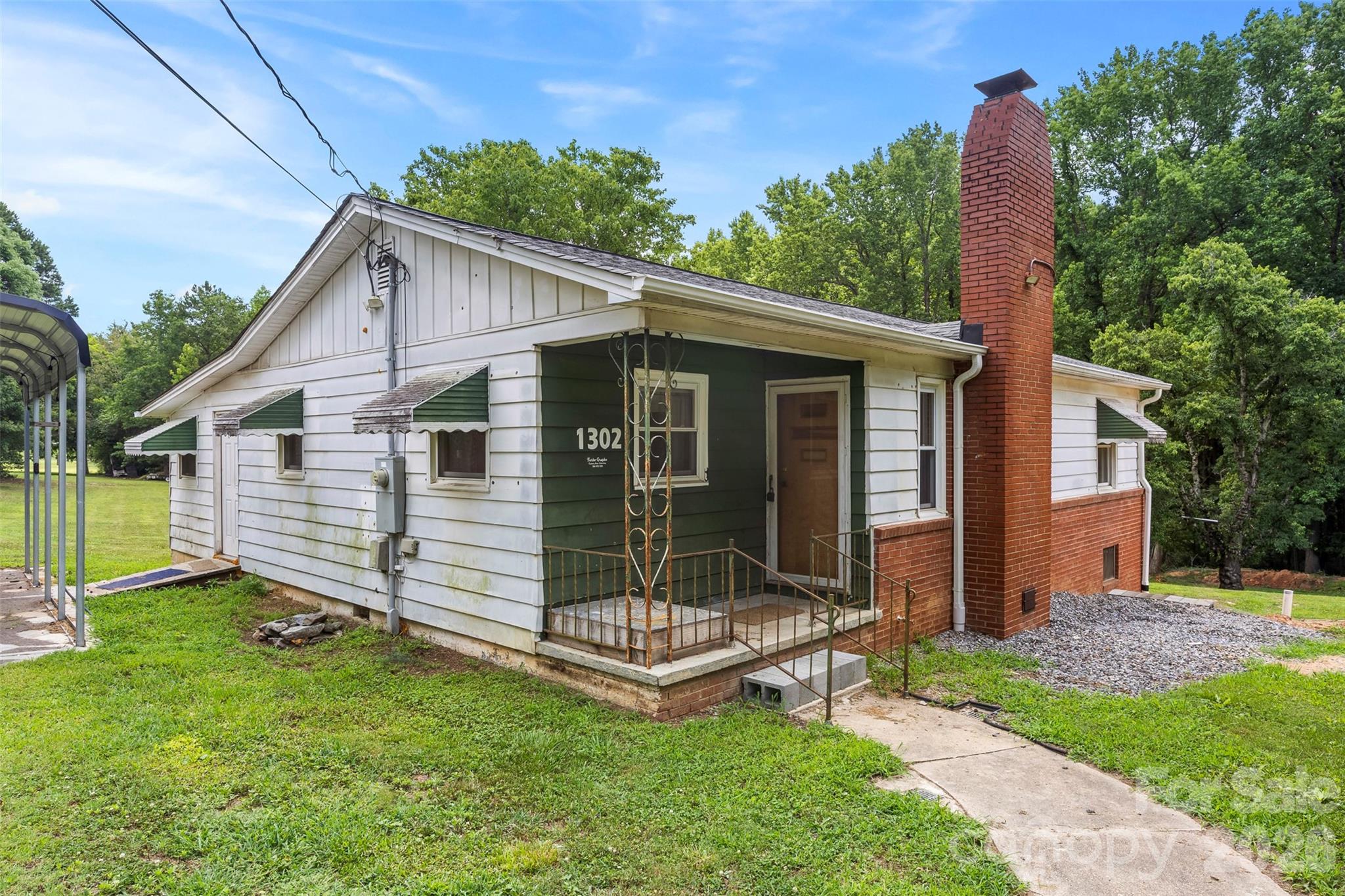 main property photo 6