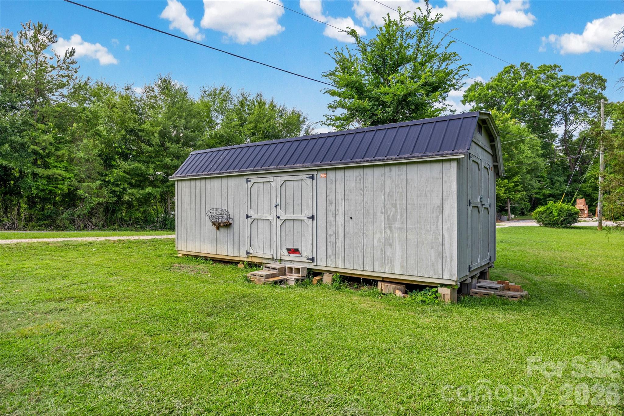 main property photo 22