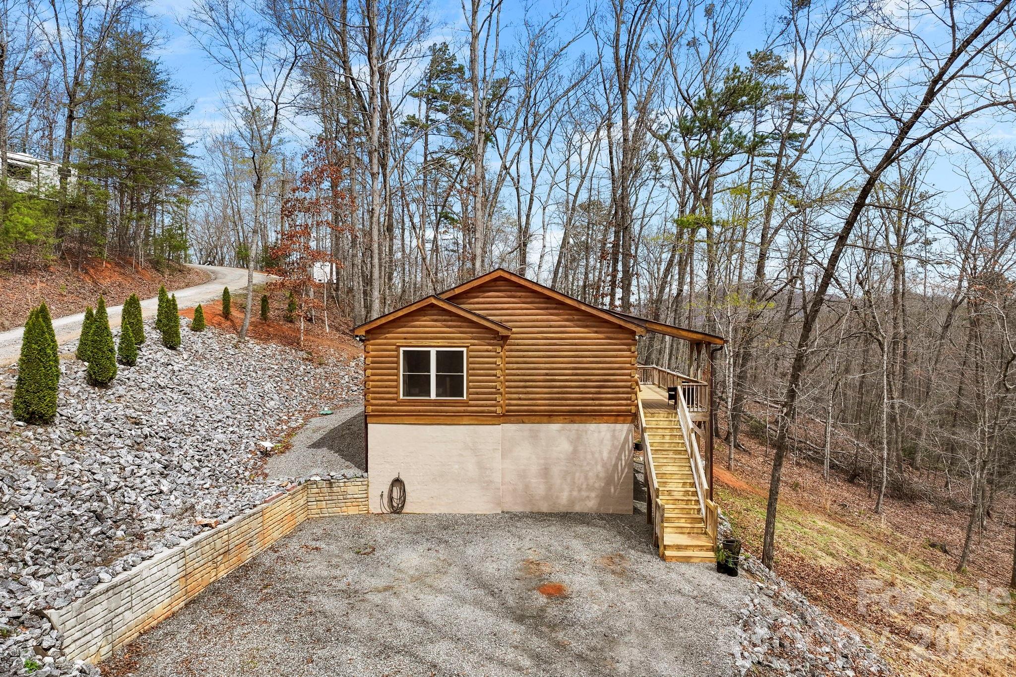 main property photo 34