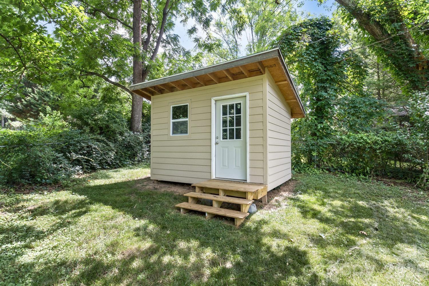 main property photo 34