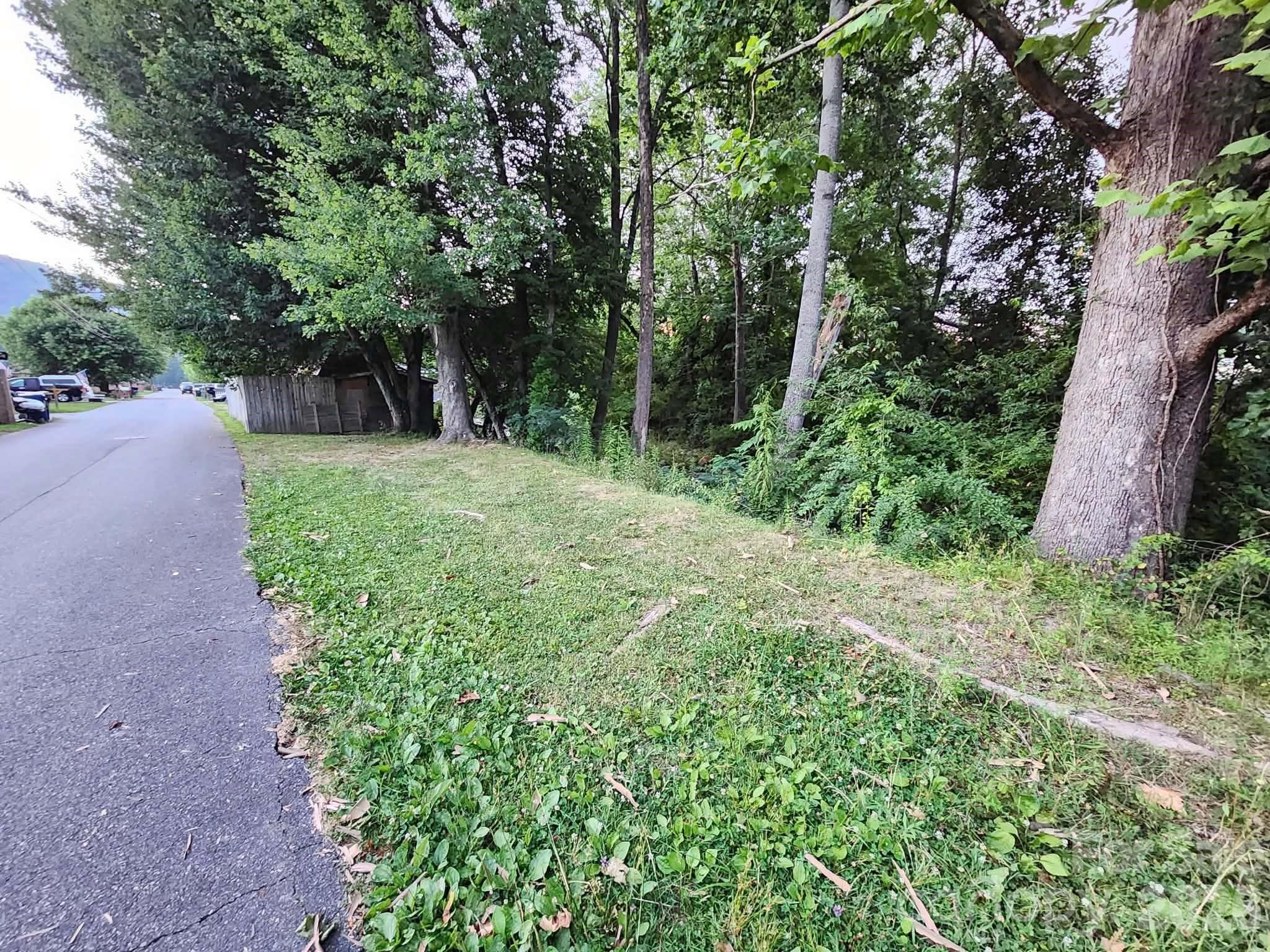main property photo 16