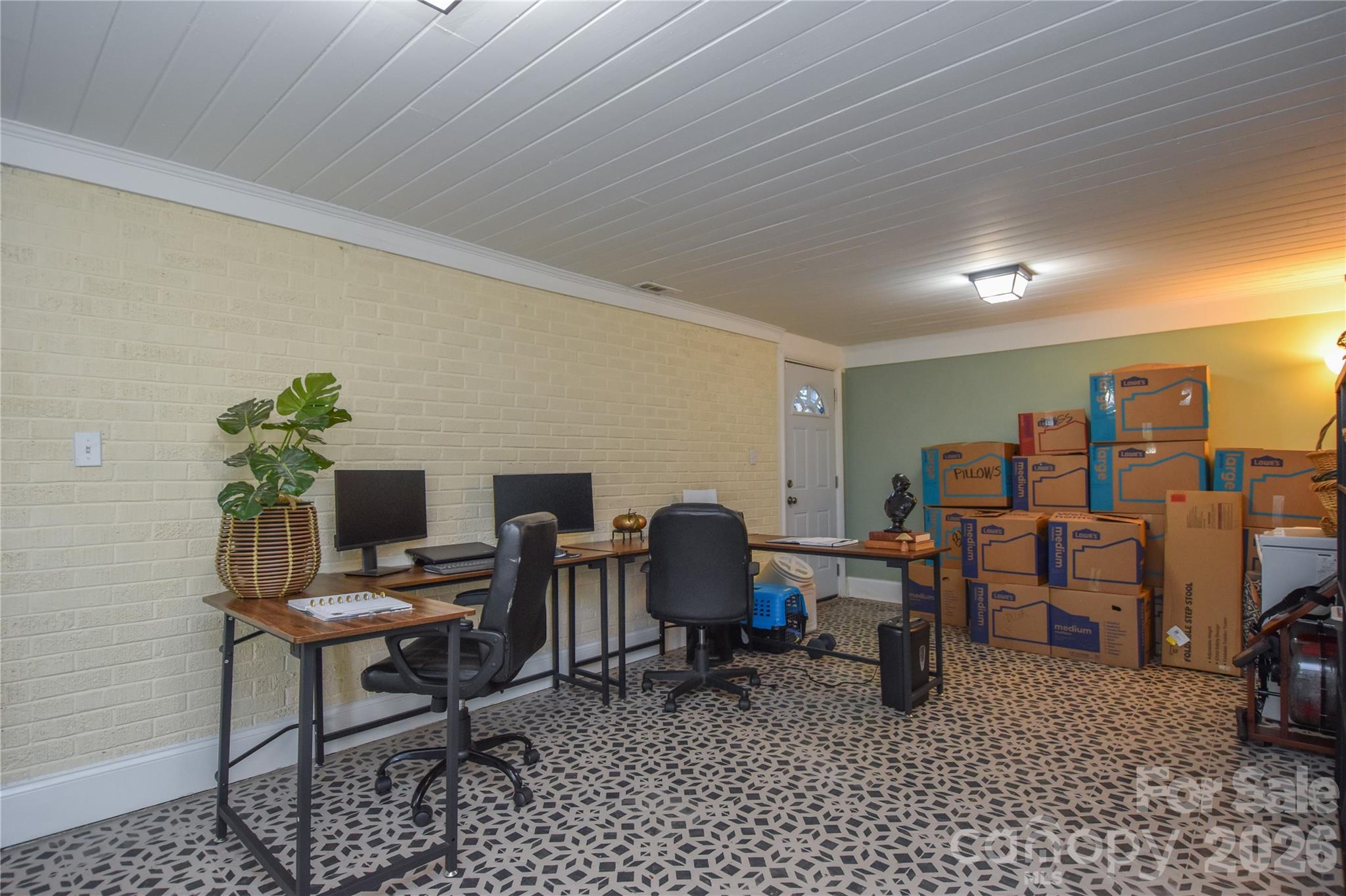 main property photo 10
