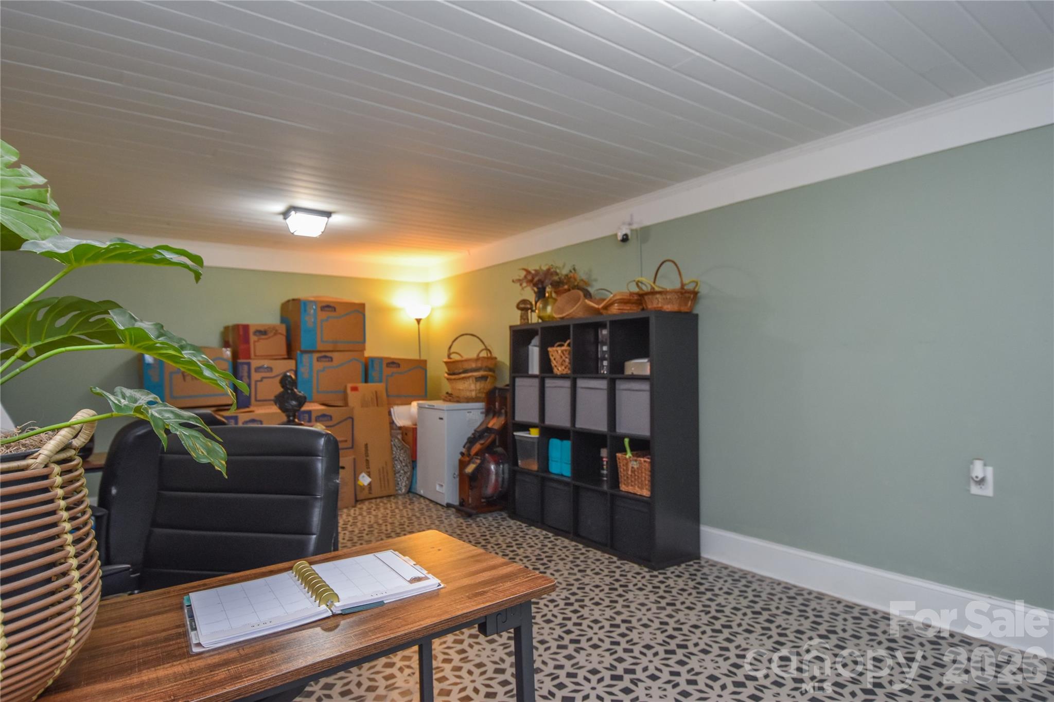 main property photo 9