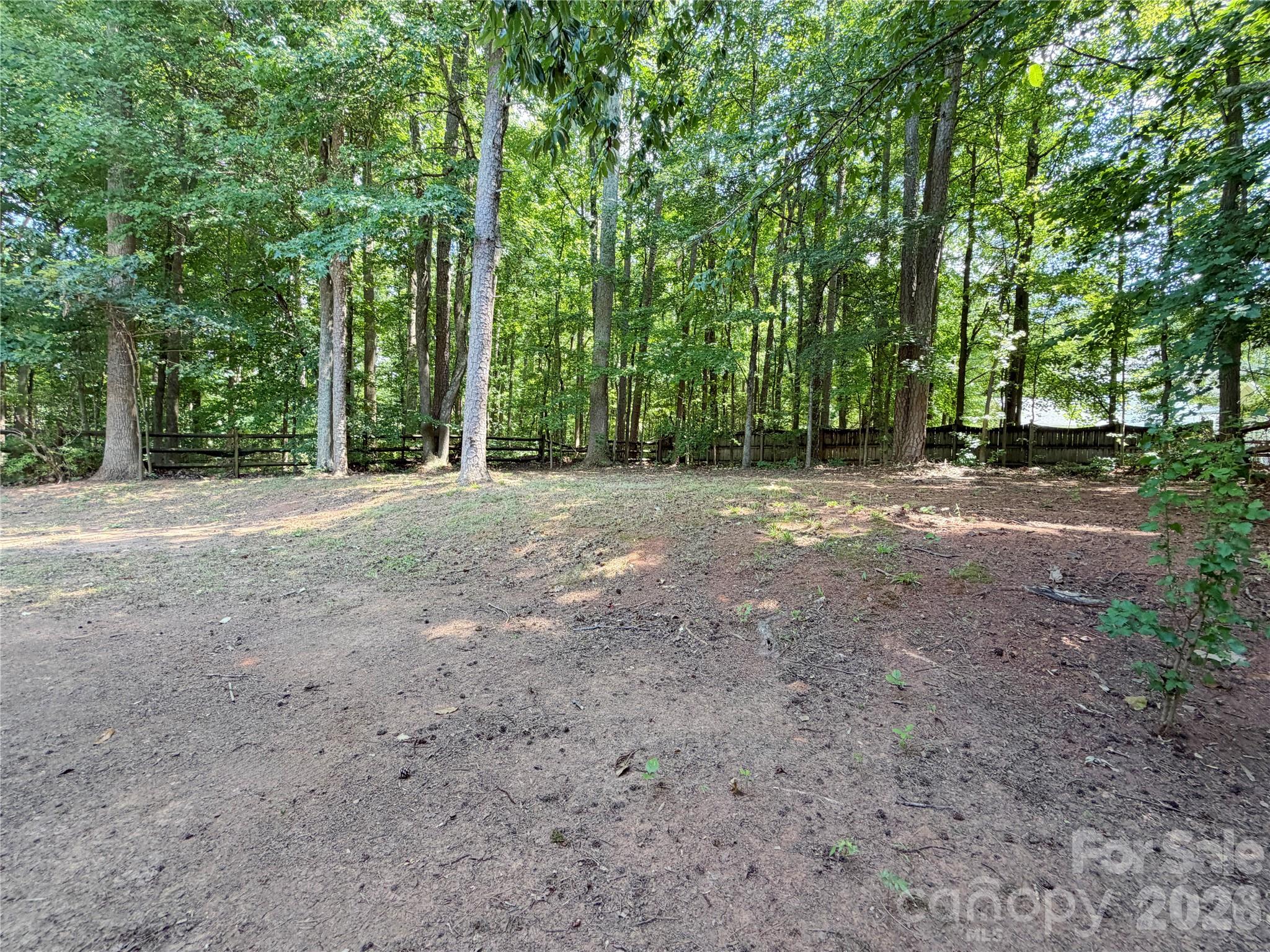 main property photo 28