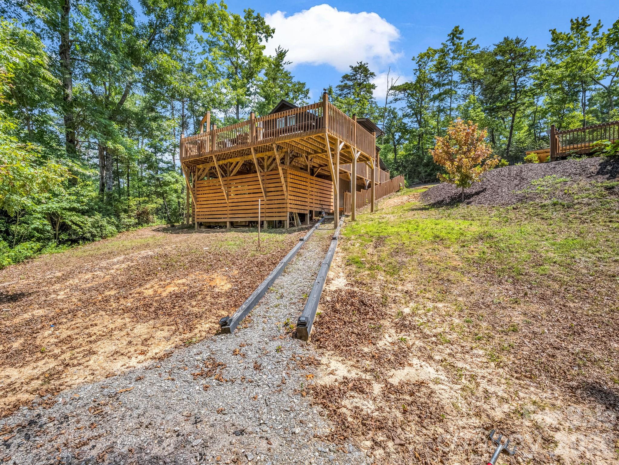 main property photo 34