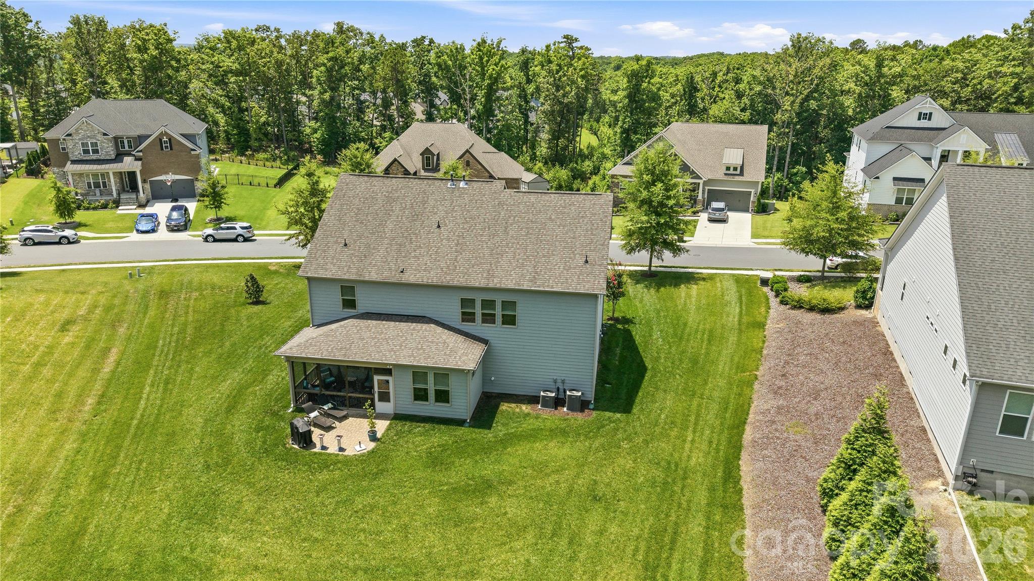 main property photo 41