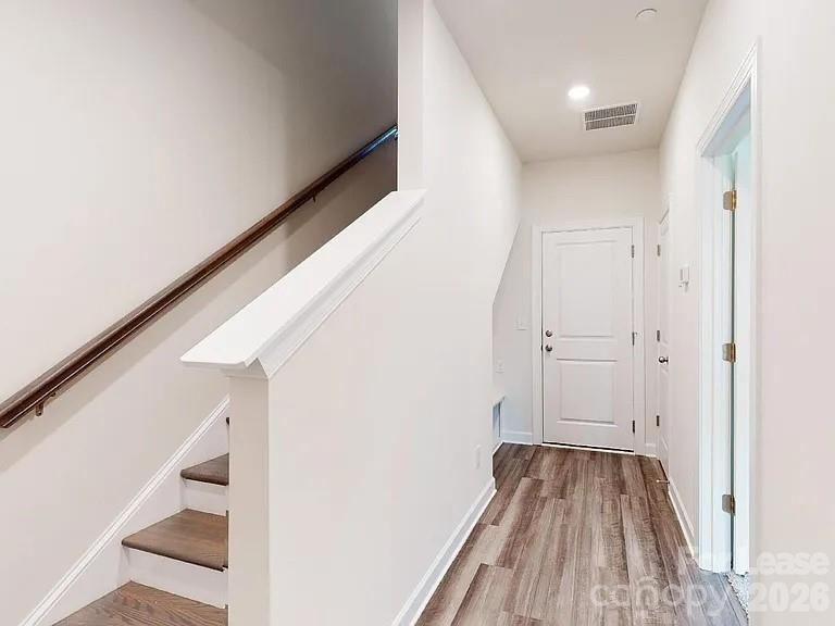 property viewer photo 3