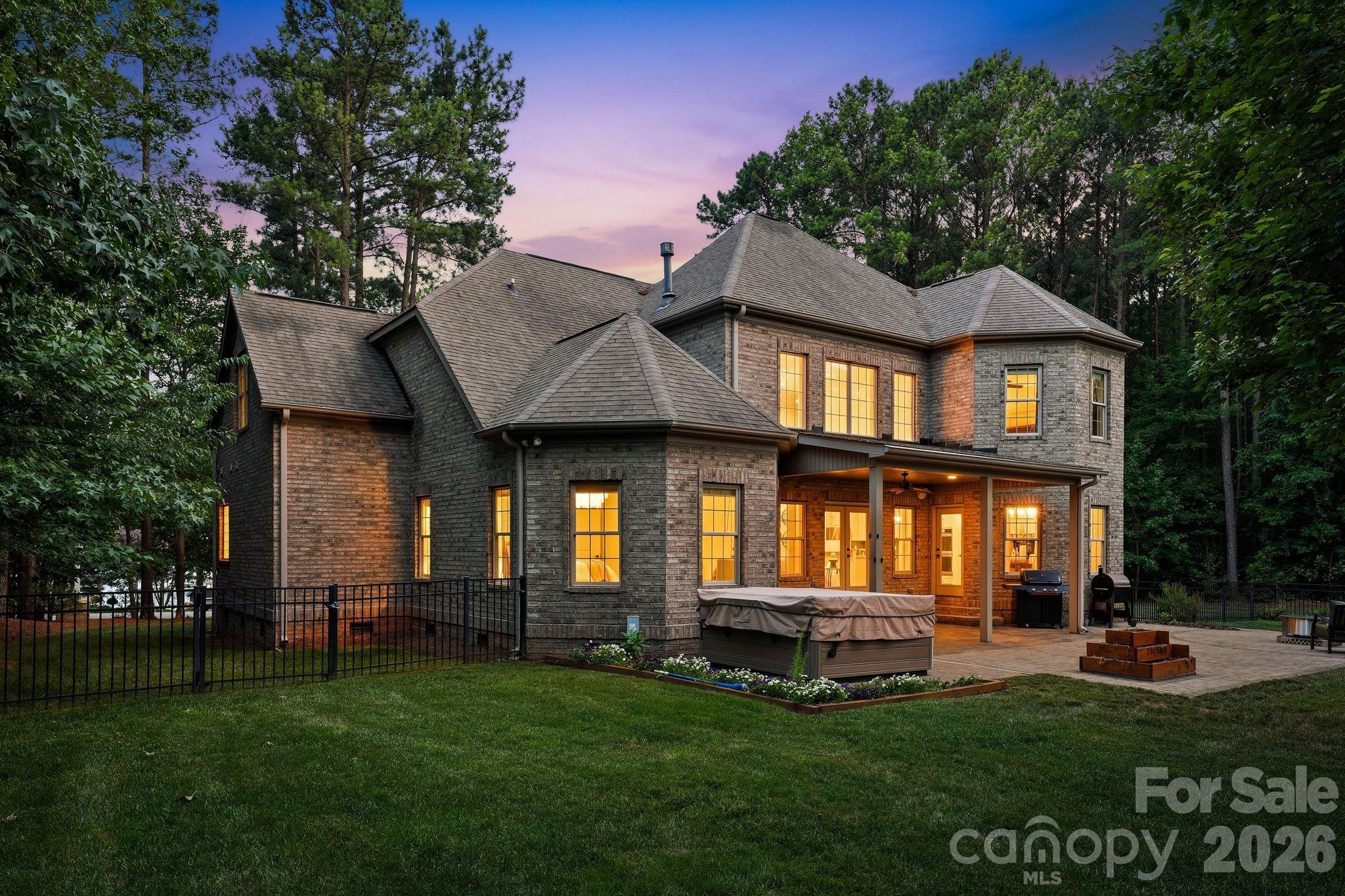 main property photo 30