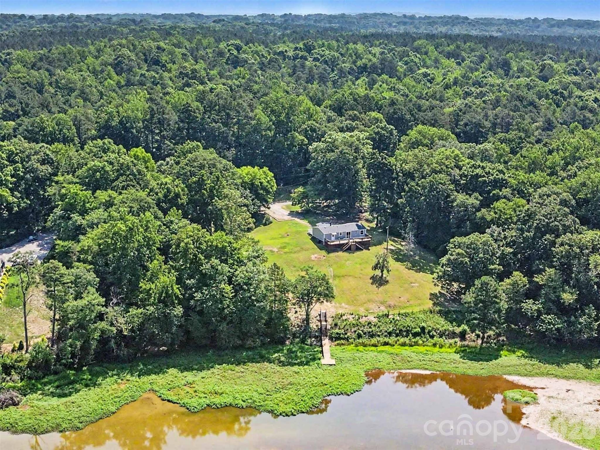main property photo 32
