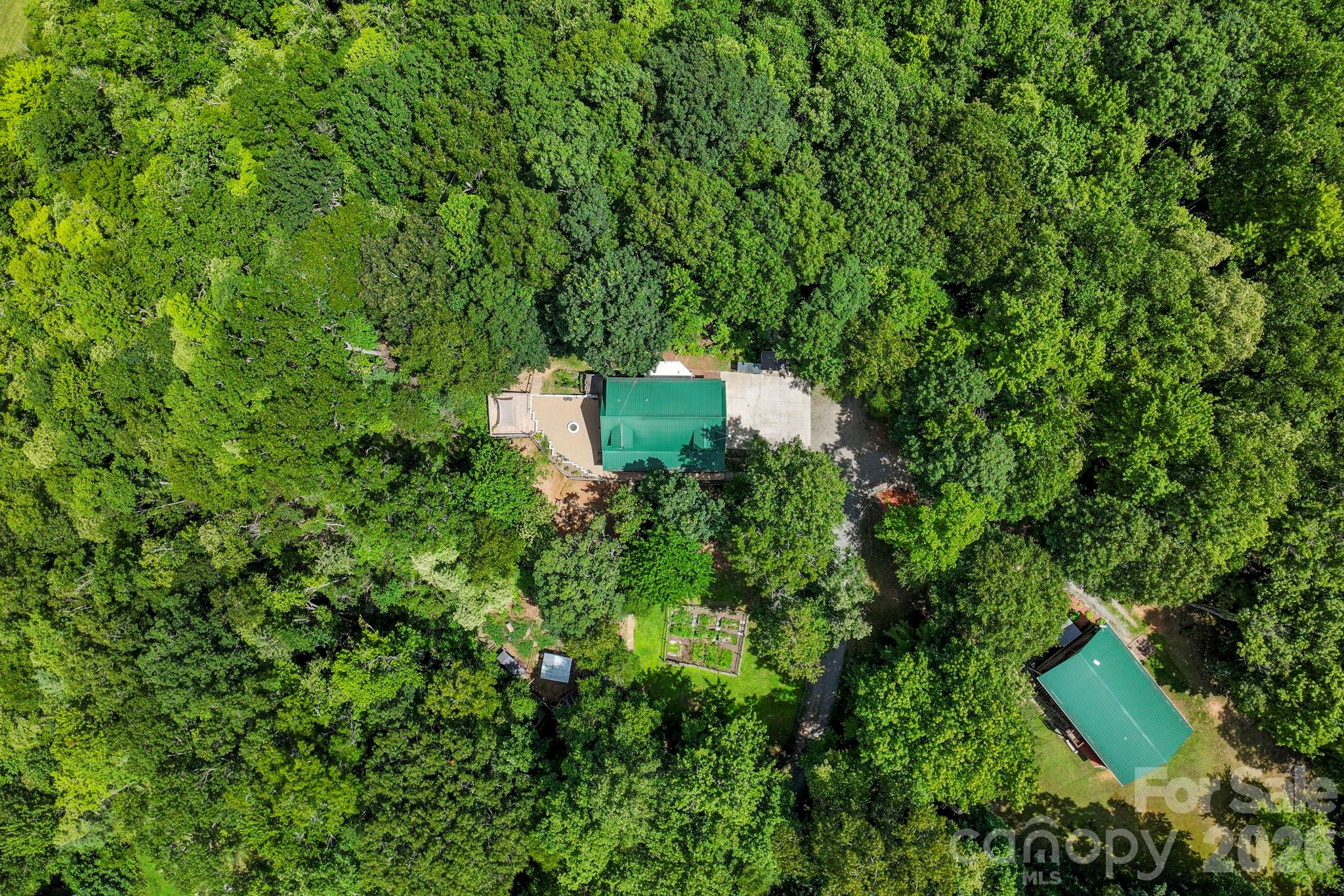 main property photo 31