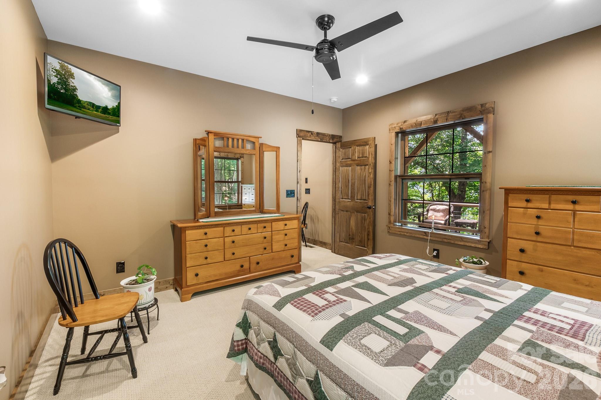 main property photo 45
