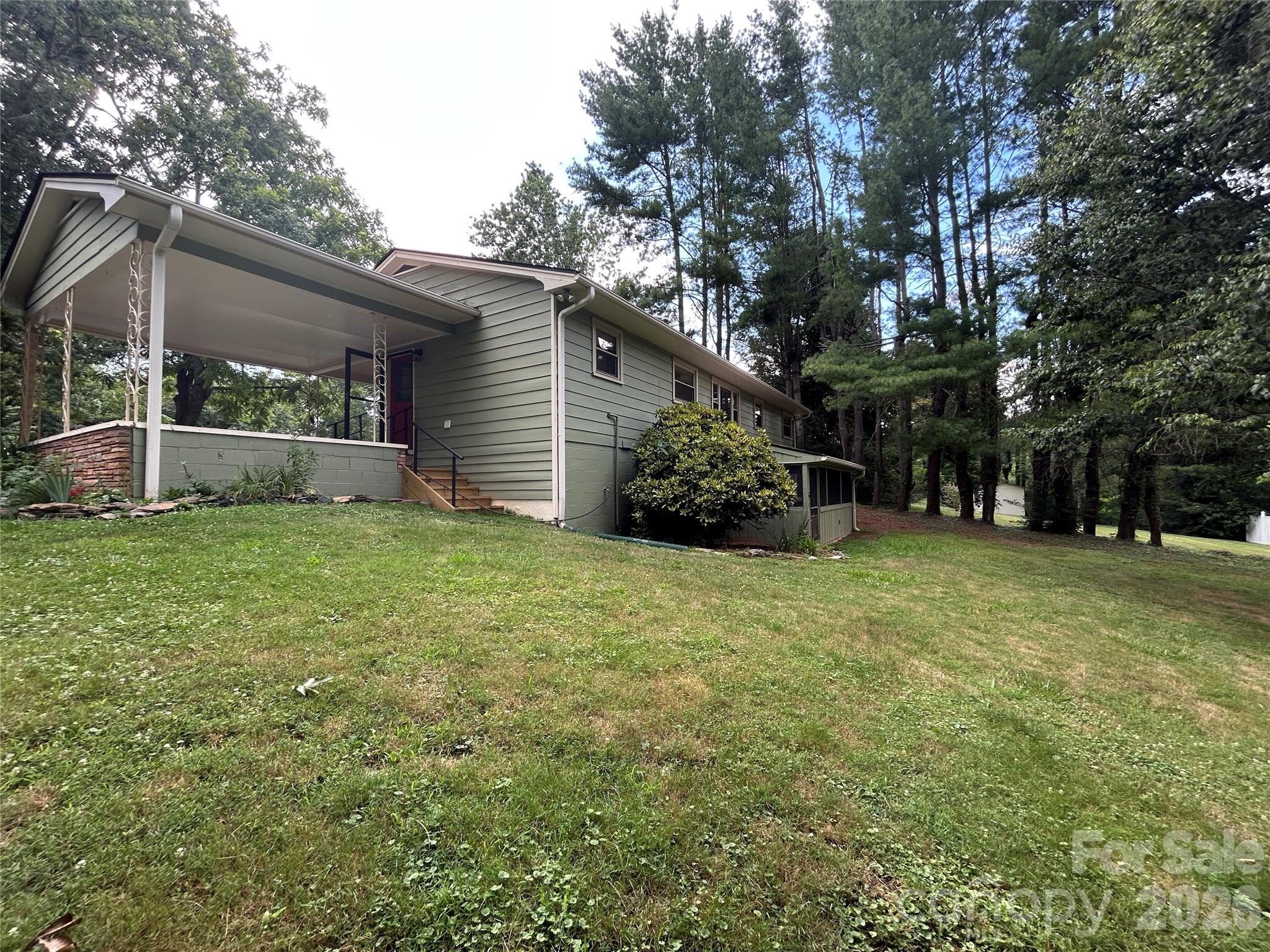 main property photo 10