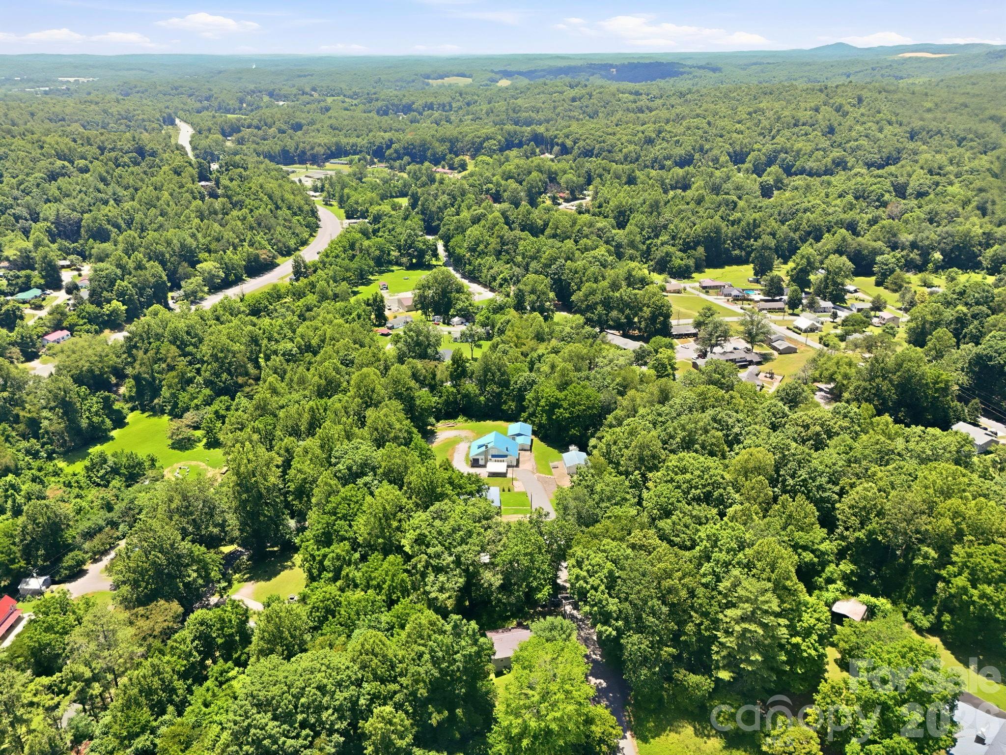 main property photo 13