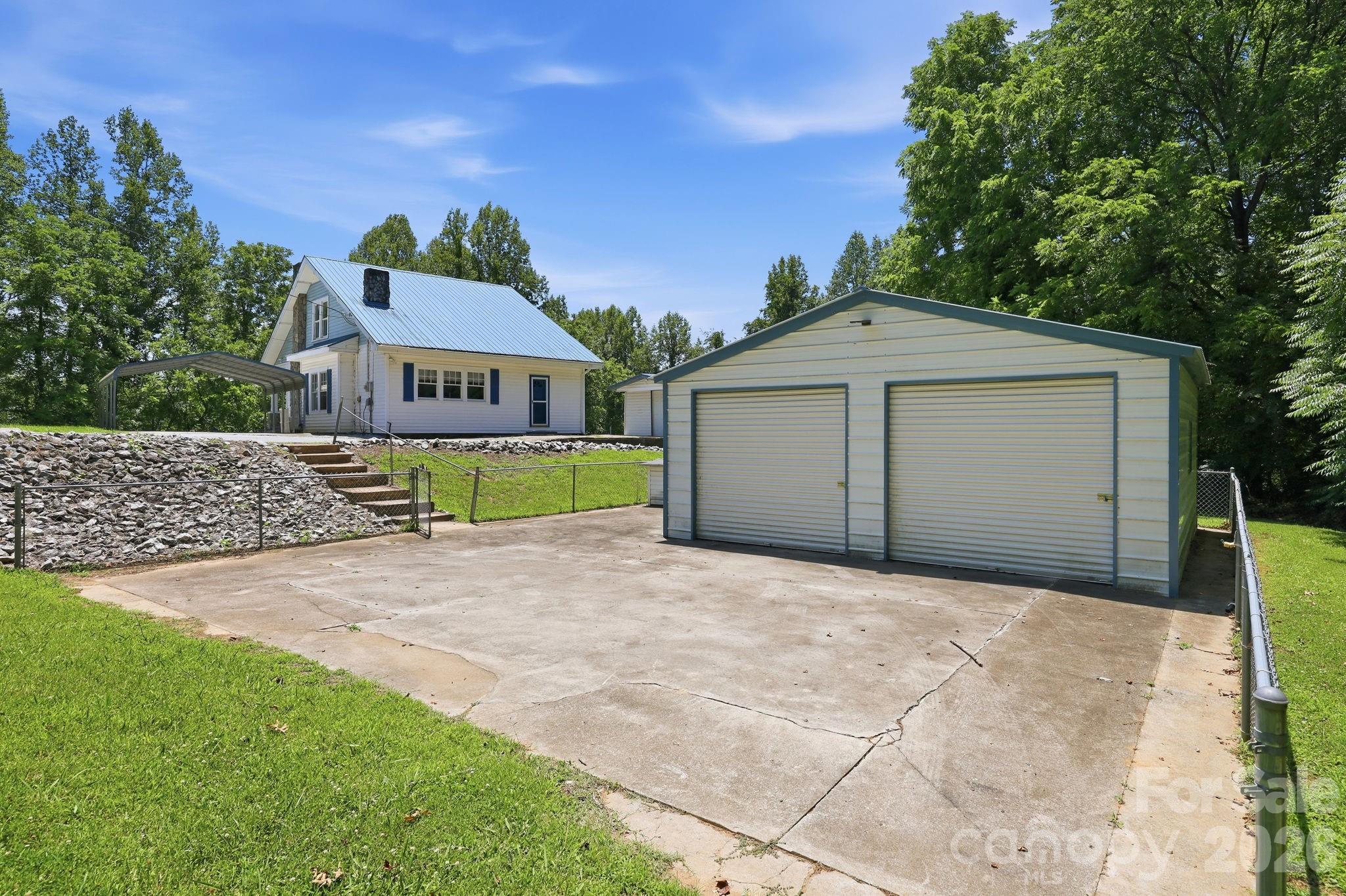 main property photo 46