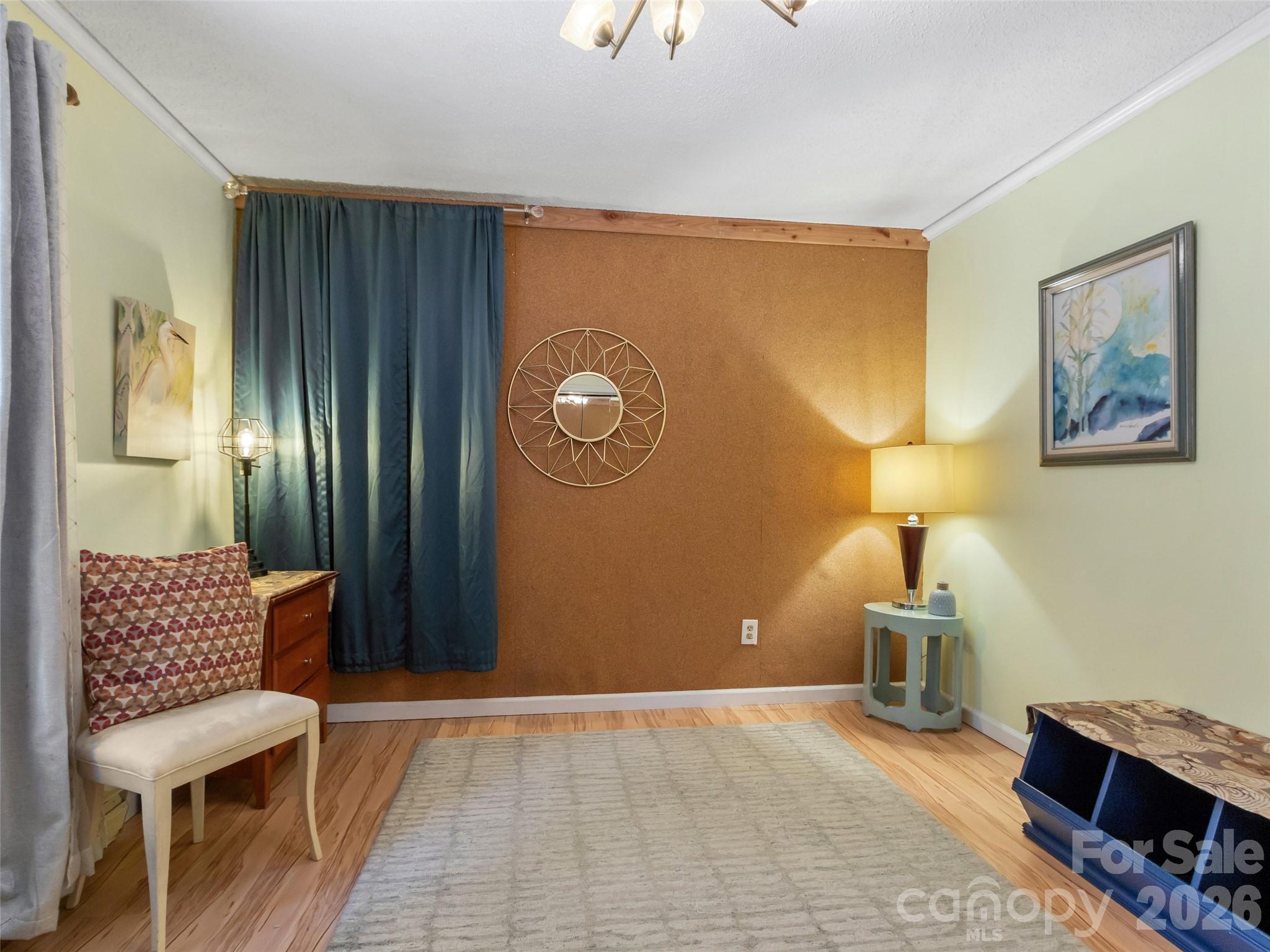 main property photo 17