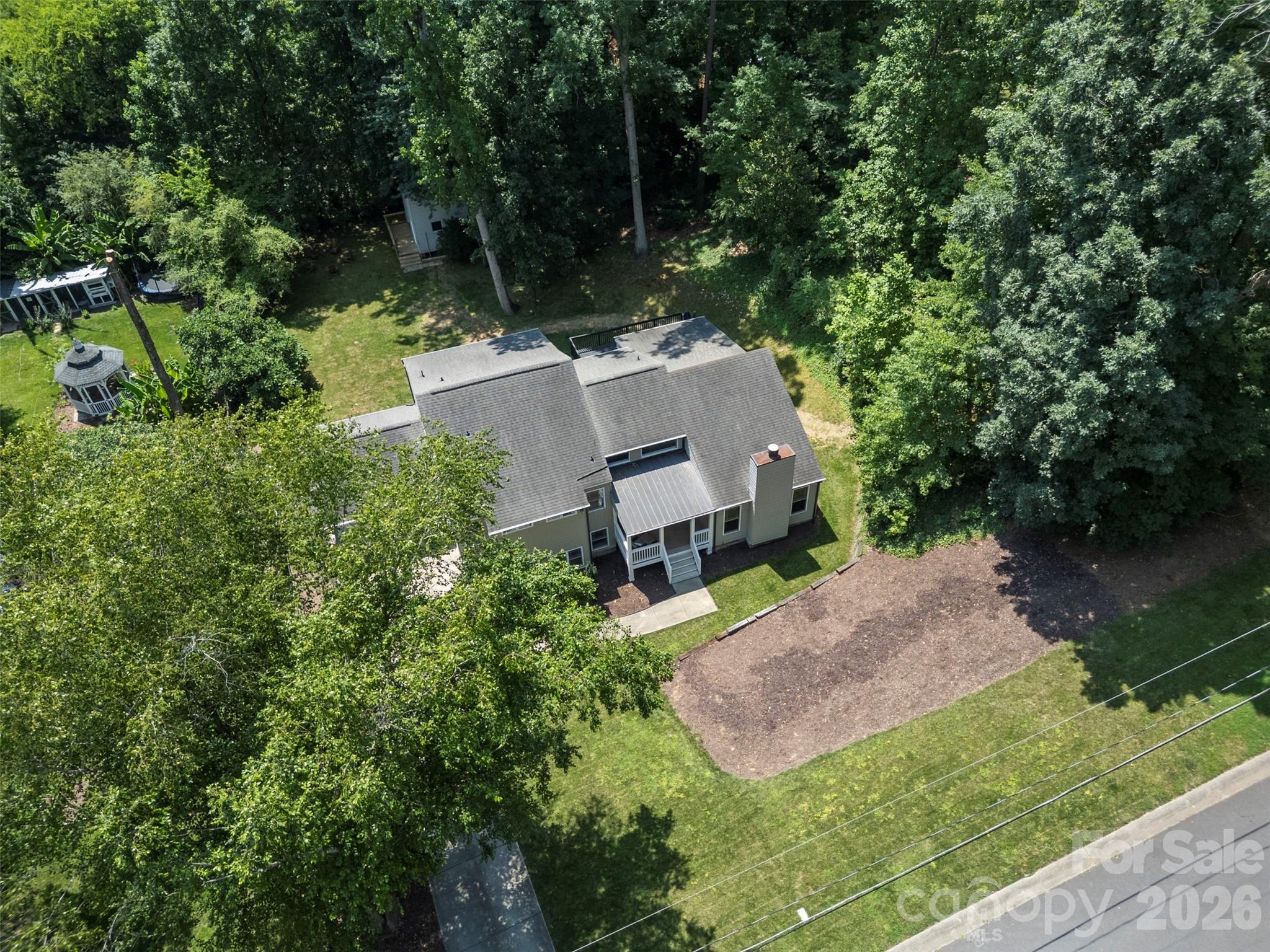 main property photo 34