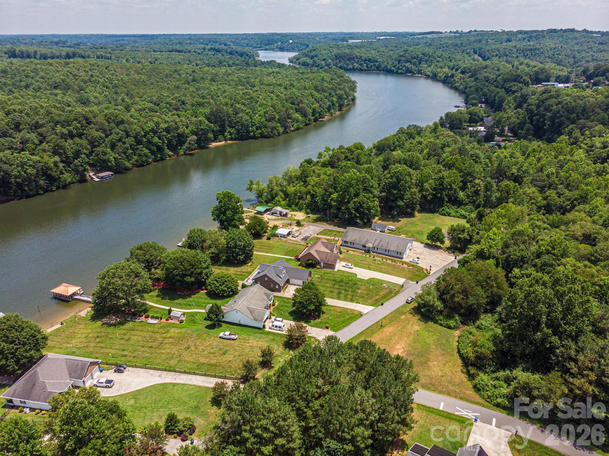 main property photo 9