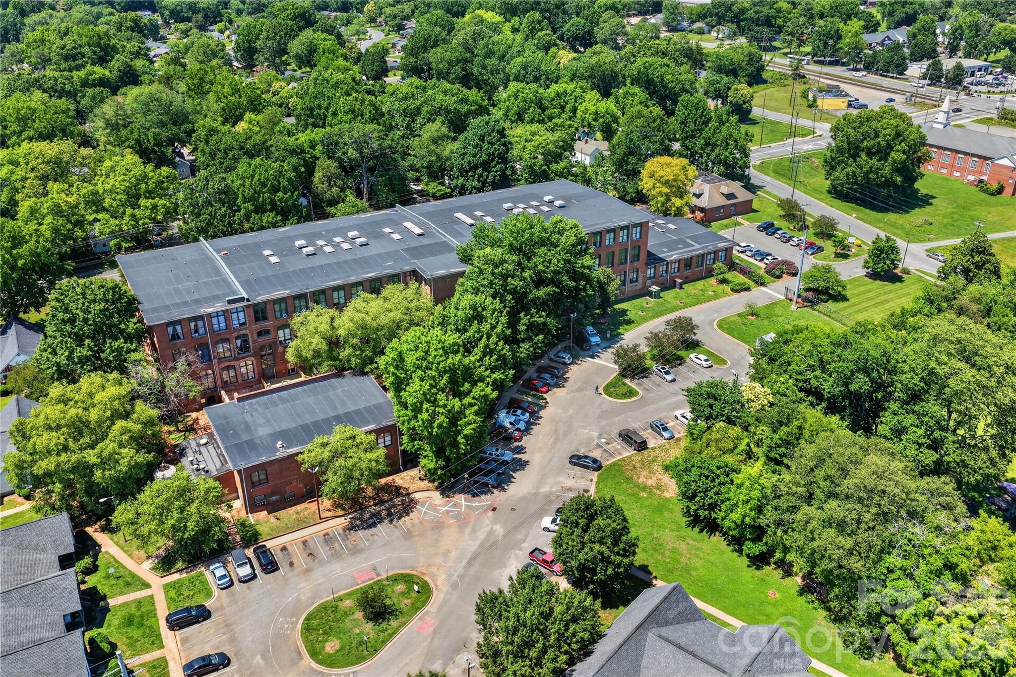 main property photo 44