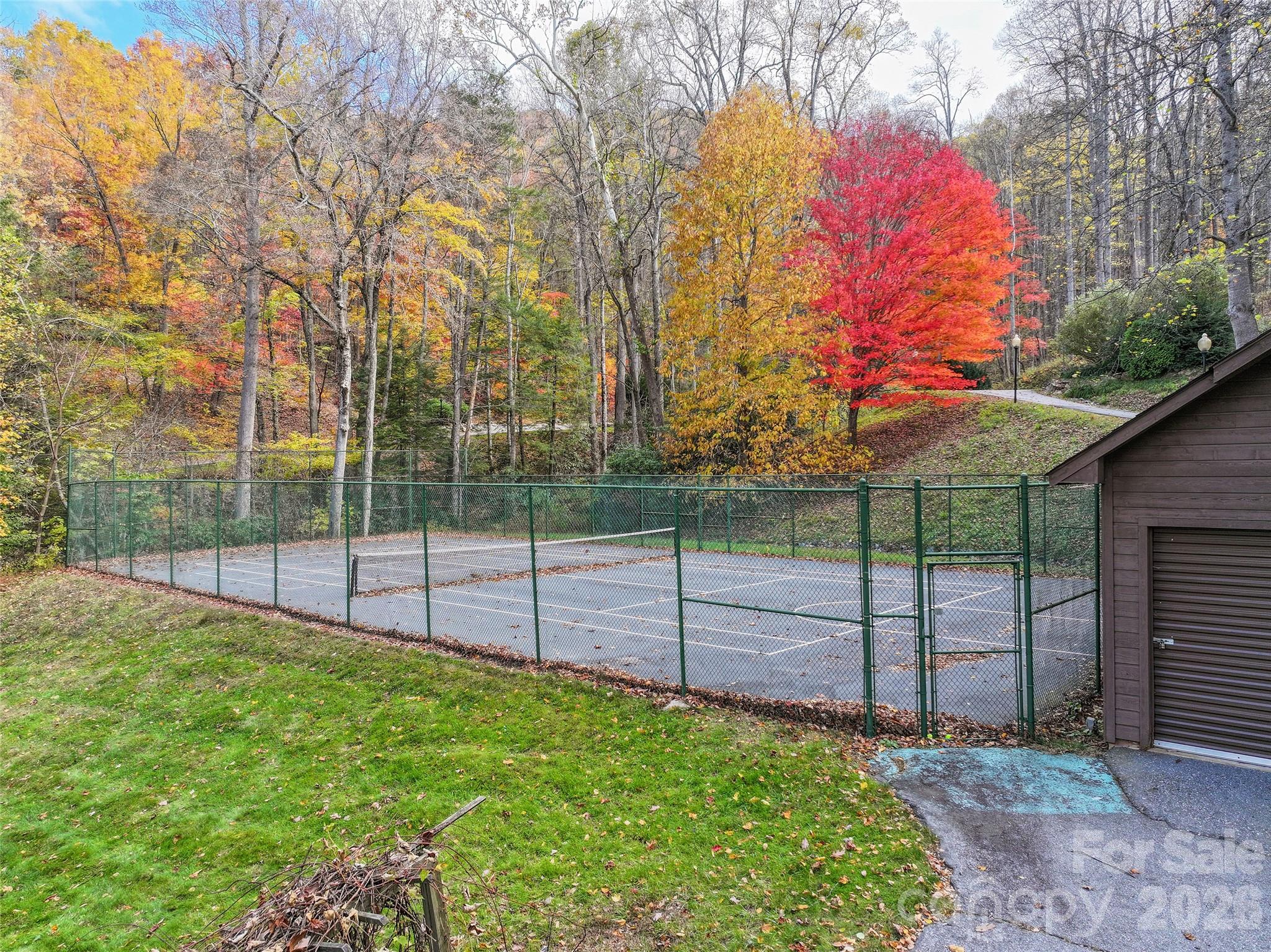 main property photo 23
