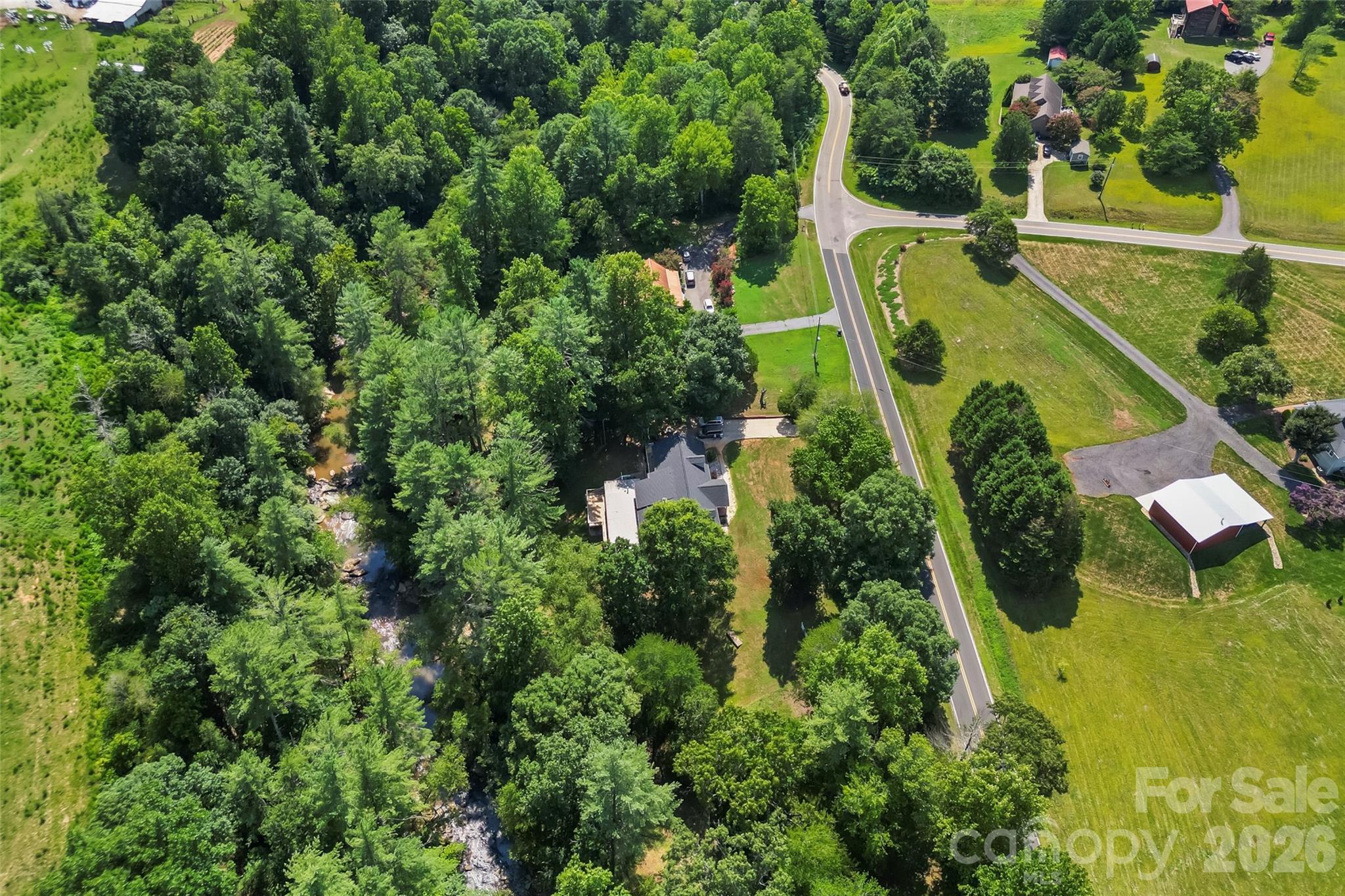 main property photo 34