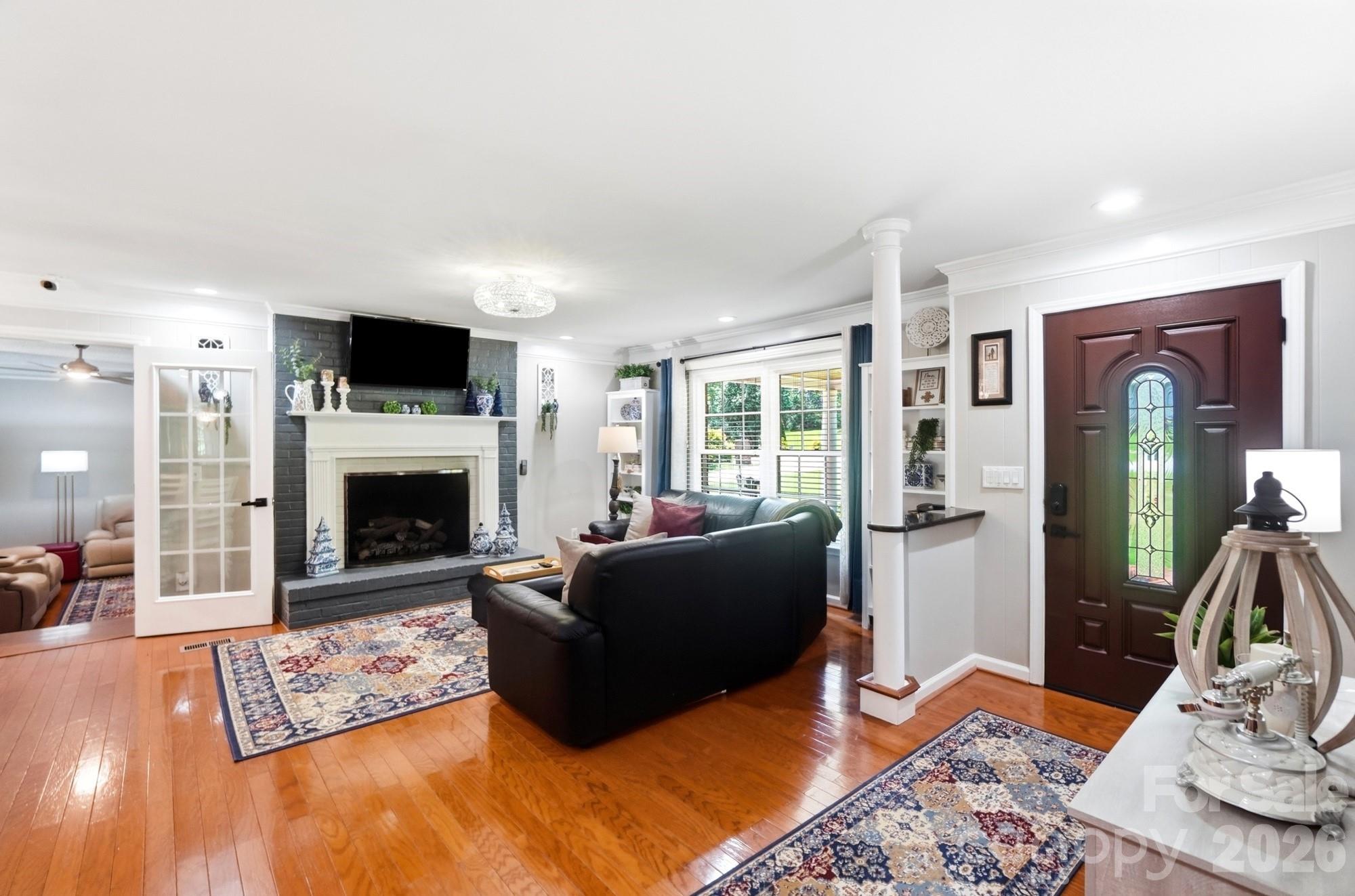 main property photo 8
