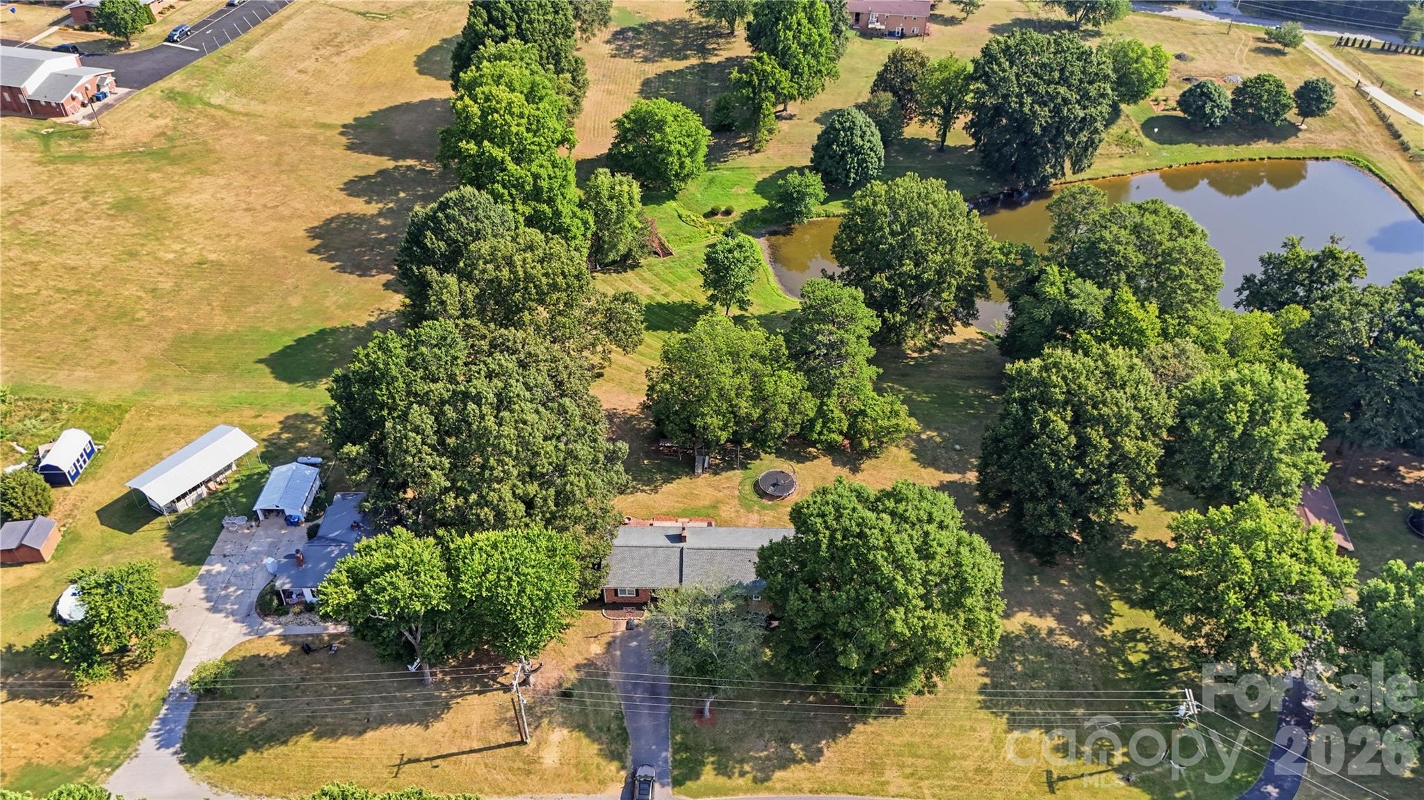 main property photo 34