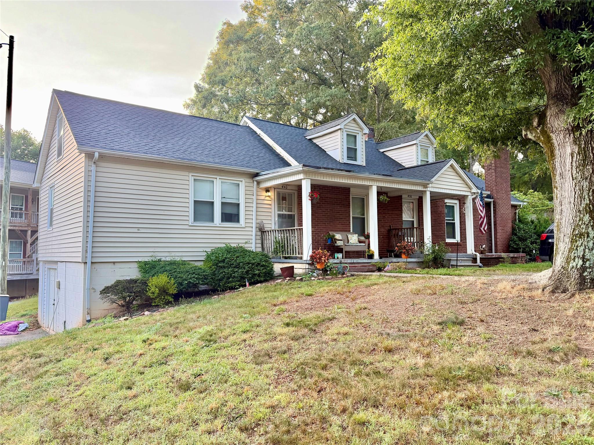 main property photo 9