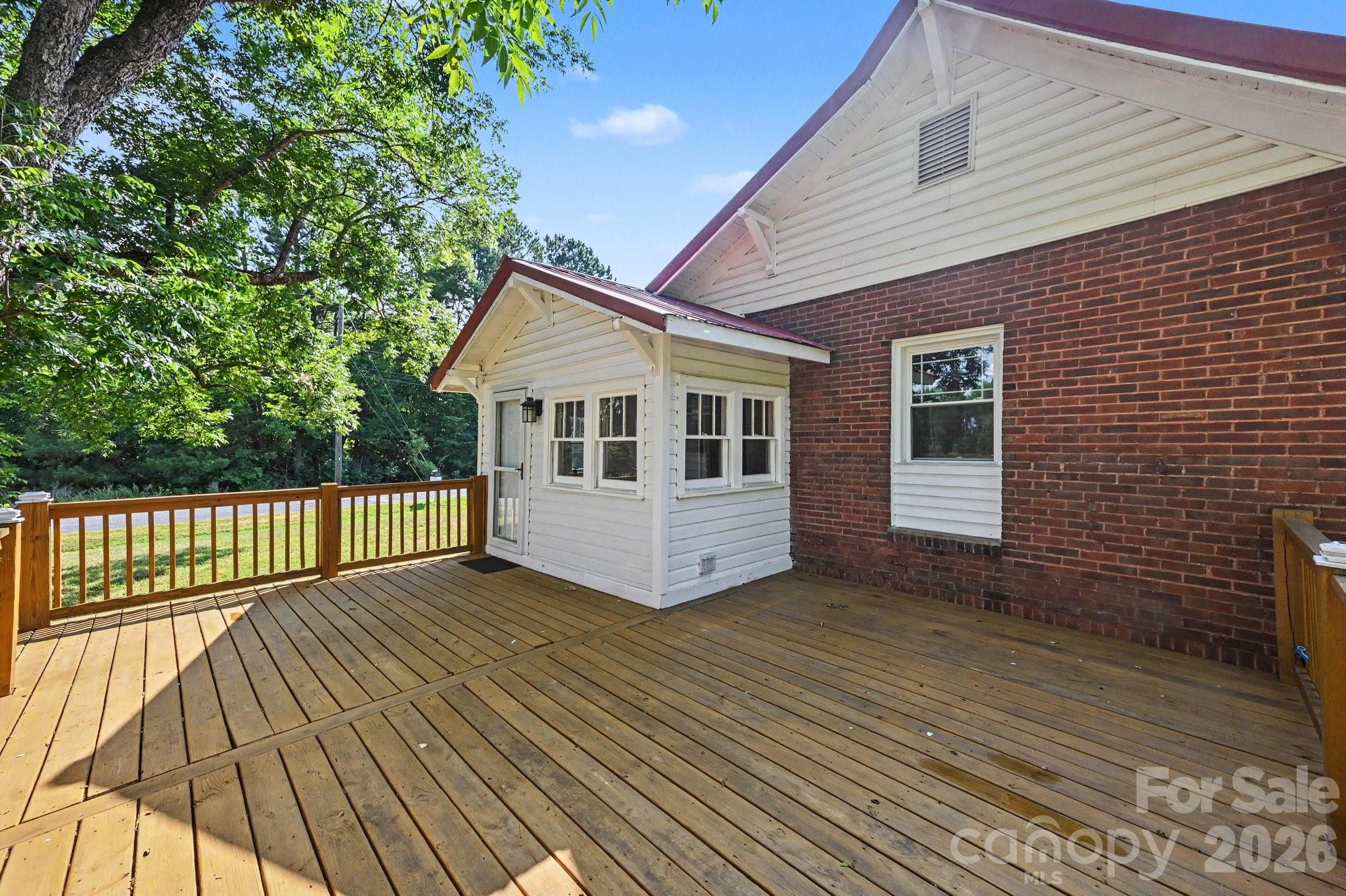 main property photo 37
