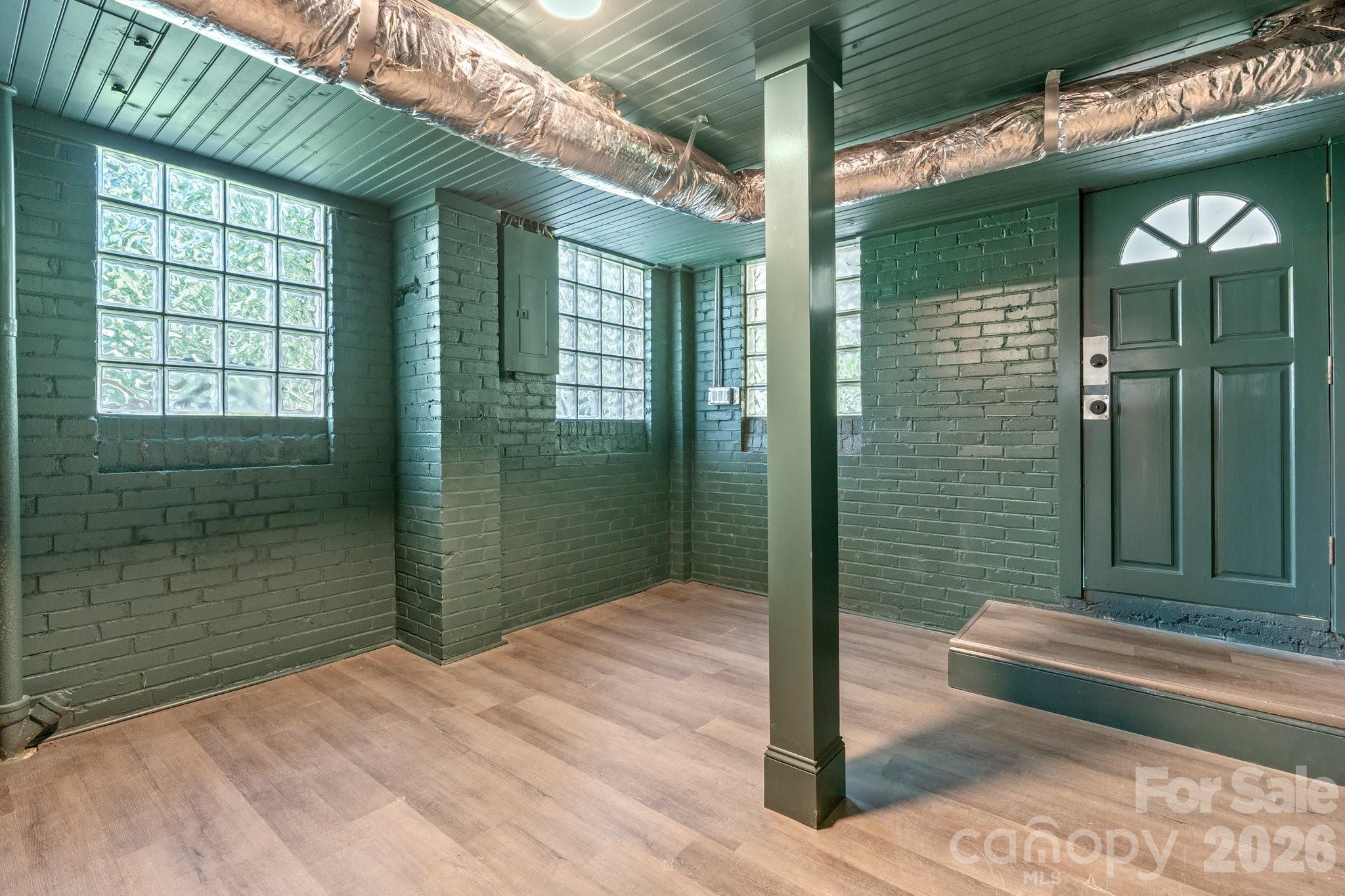 main property photo 37