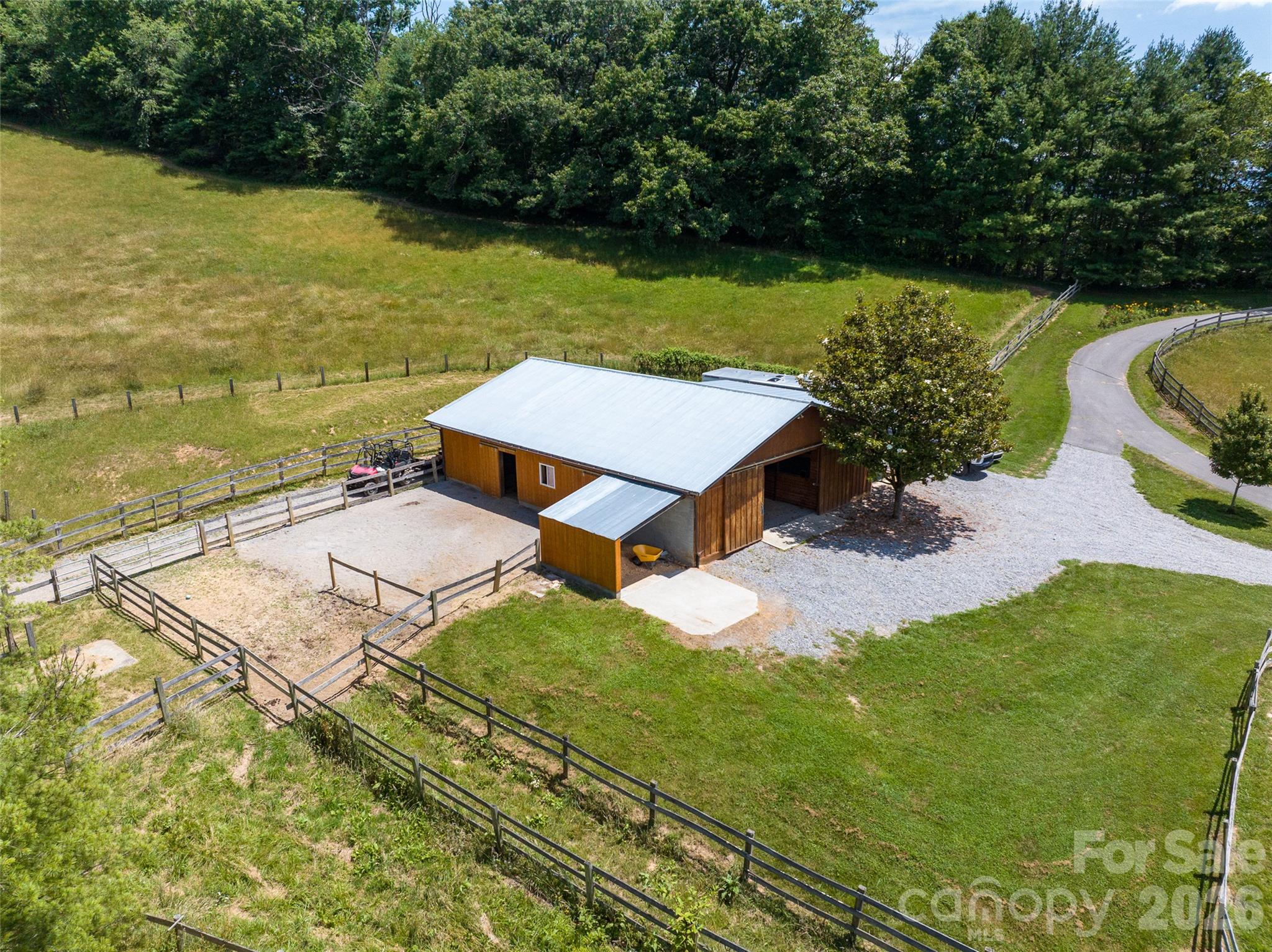 main property photo 33
