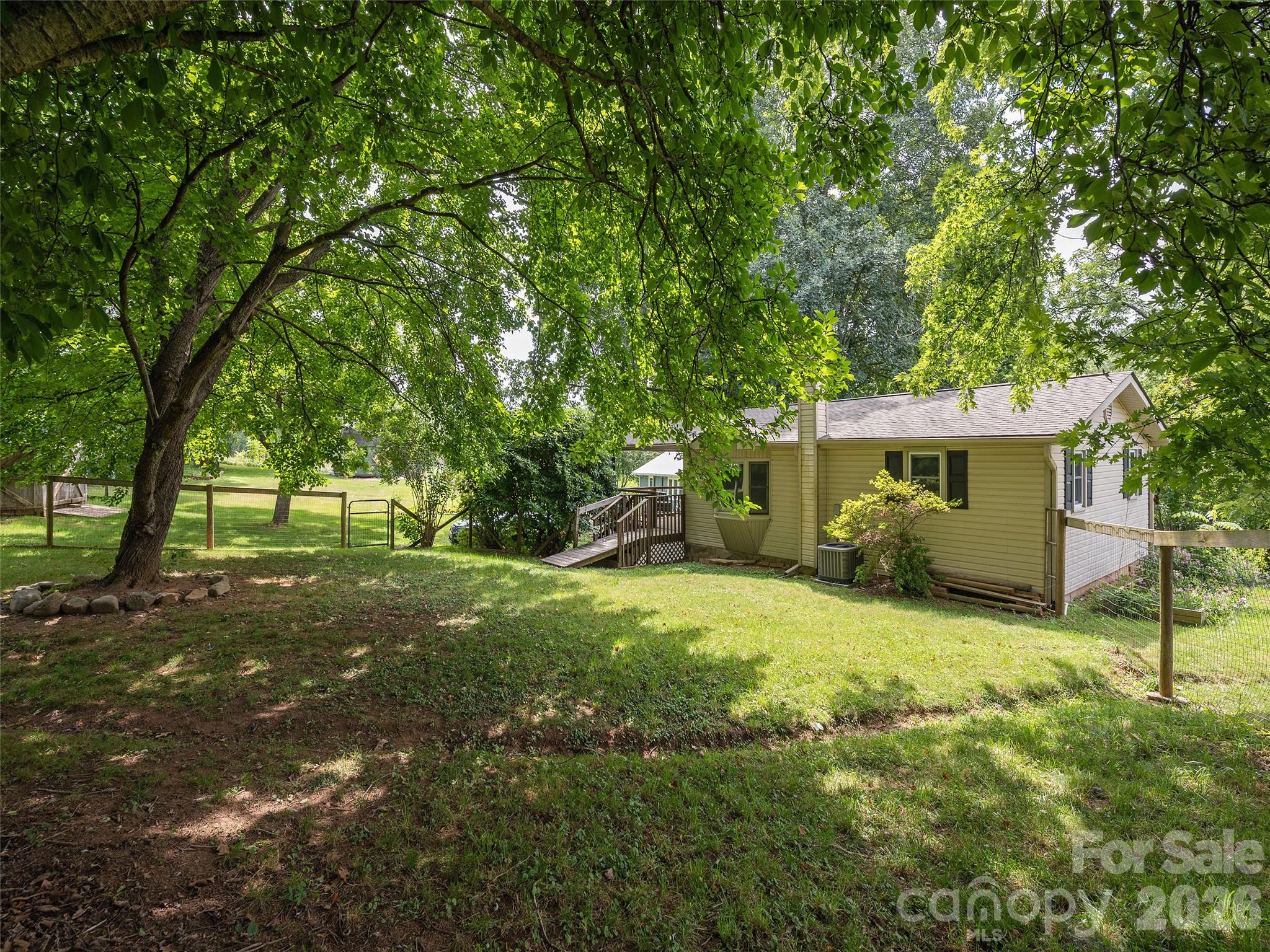 main property photo 27